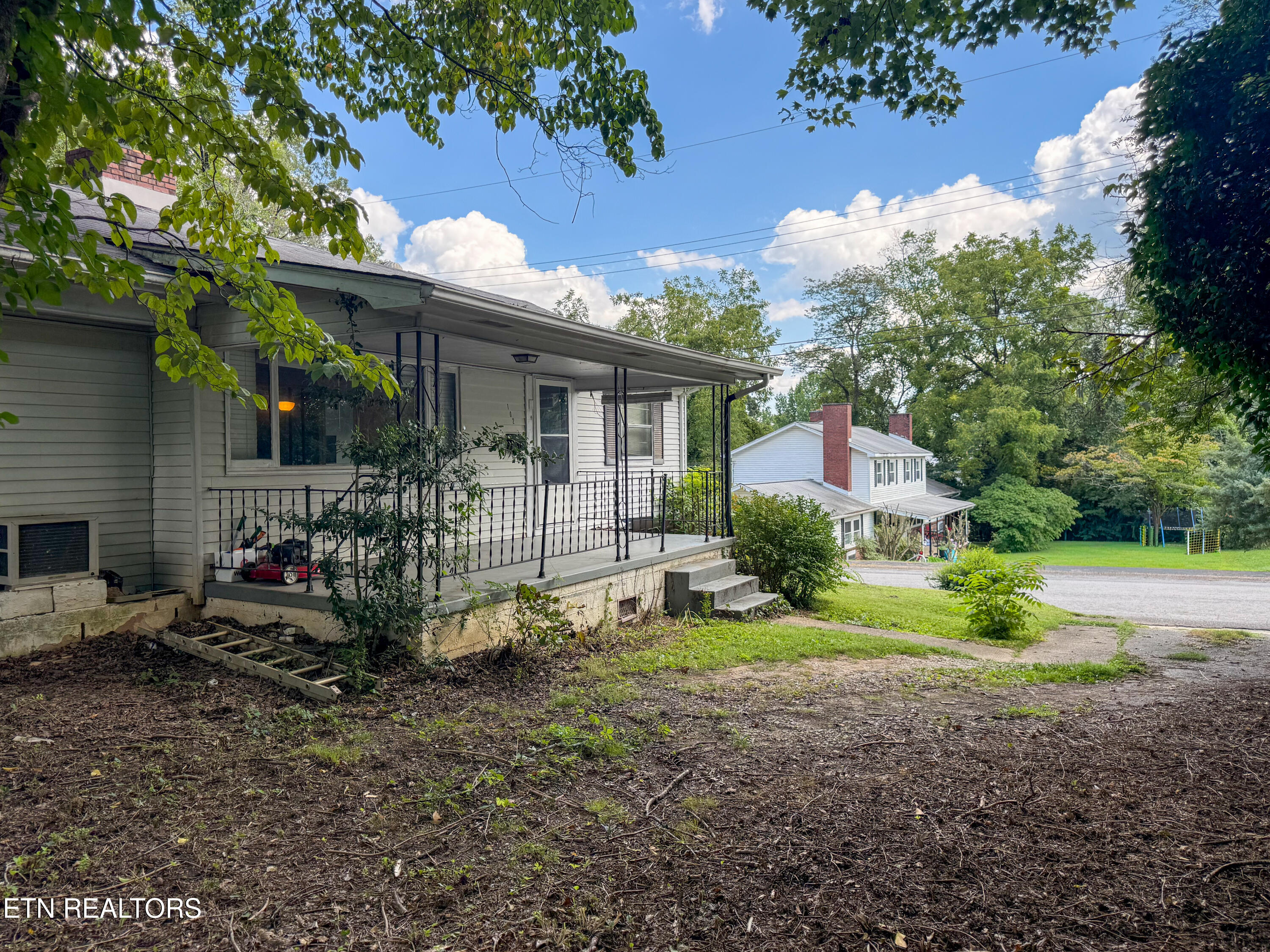 102 W Farragut Rd, Oak Ridge, TN 37830 — photo 3