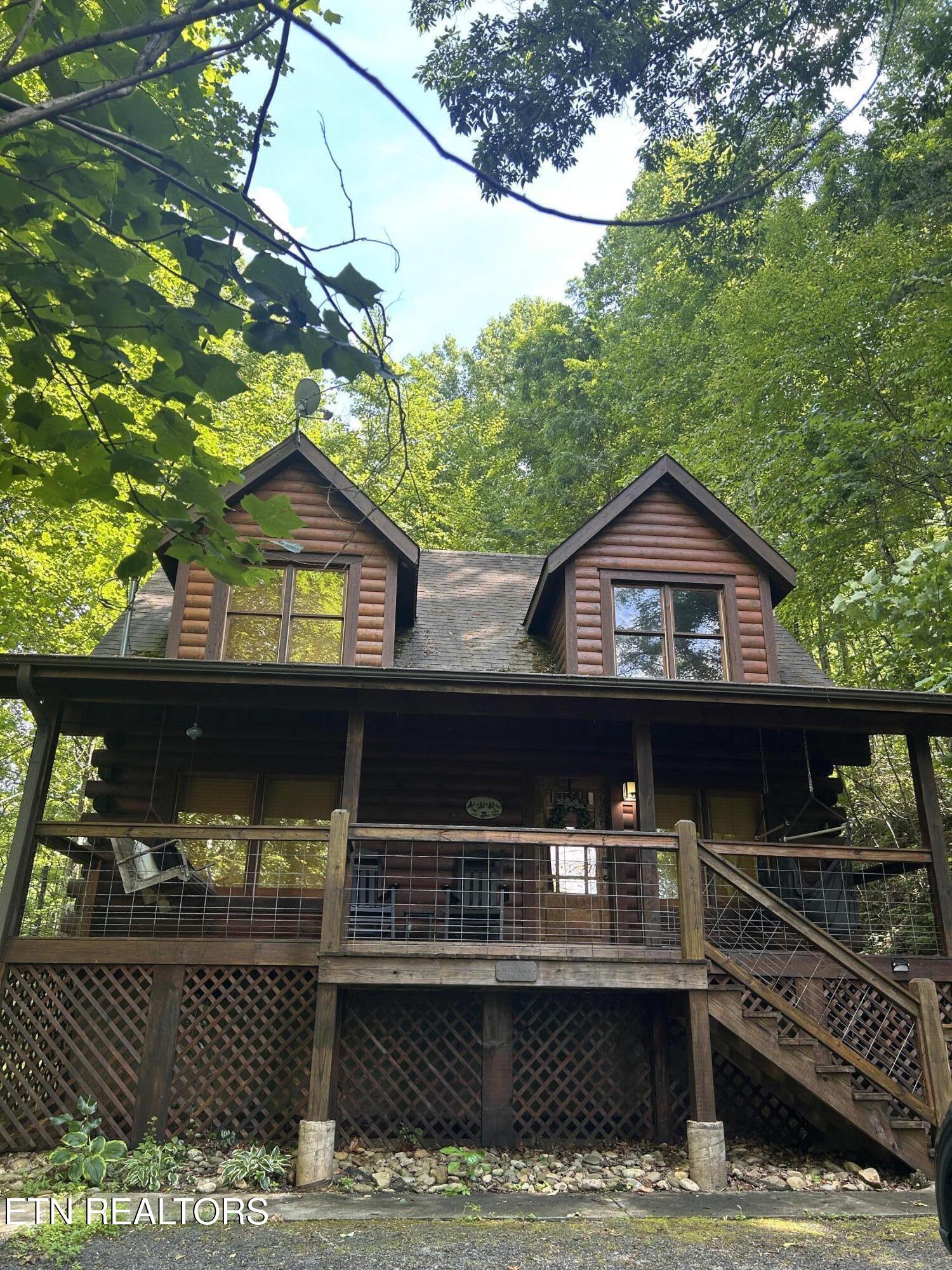 3303 Shagbark Hickory — photo