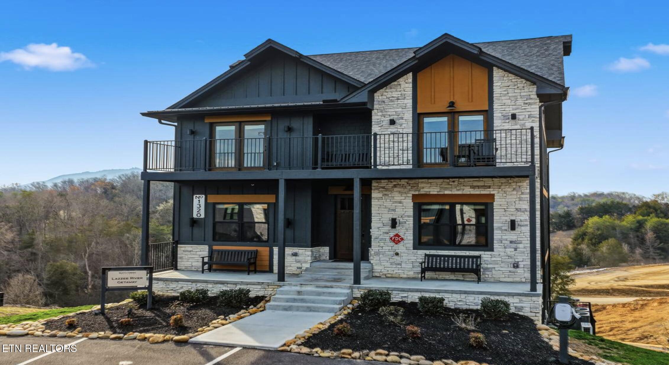 1320 Wildhorse Ridge Way — photo