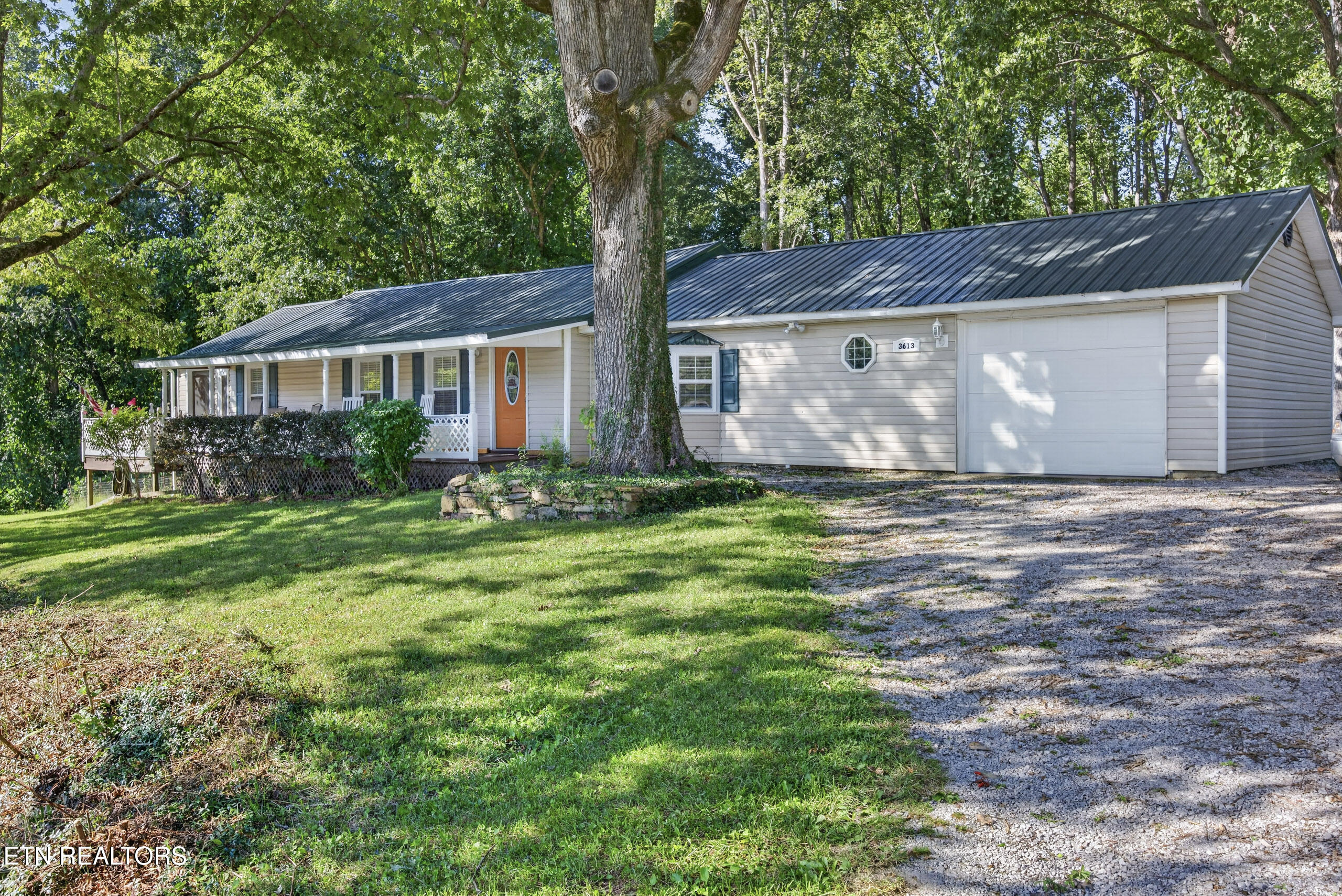 3613 Eastland Rd — photo