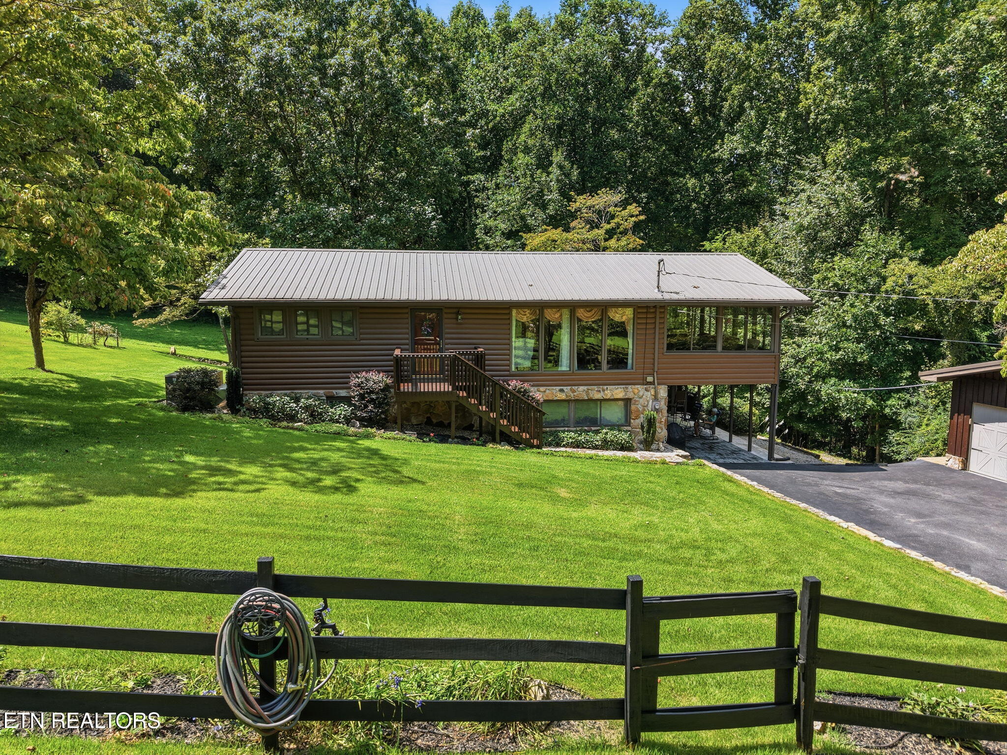 973 Ridge Circle Rd — photo