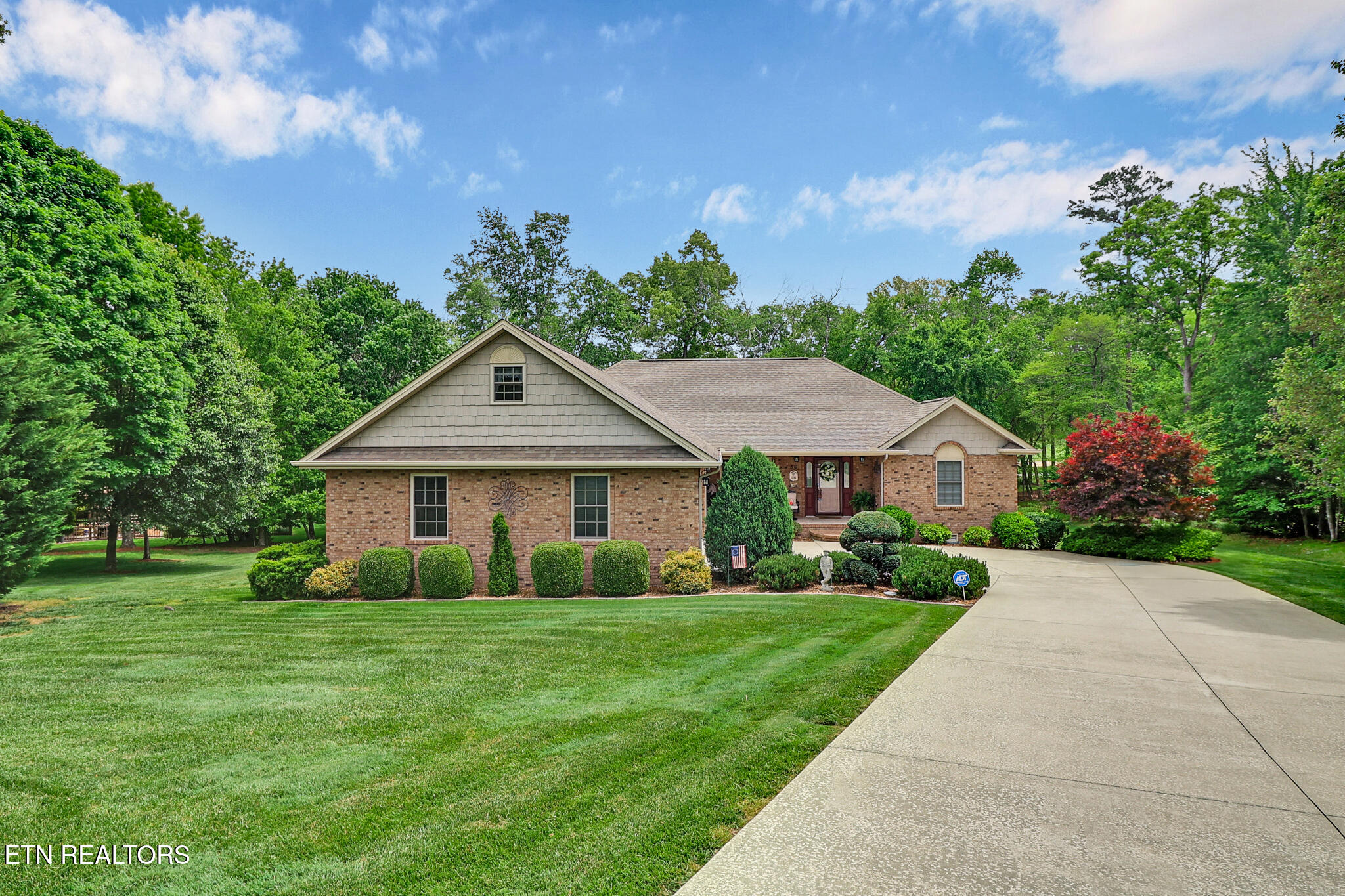 56 Westridge Court — photo