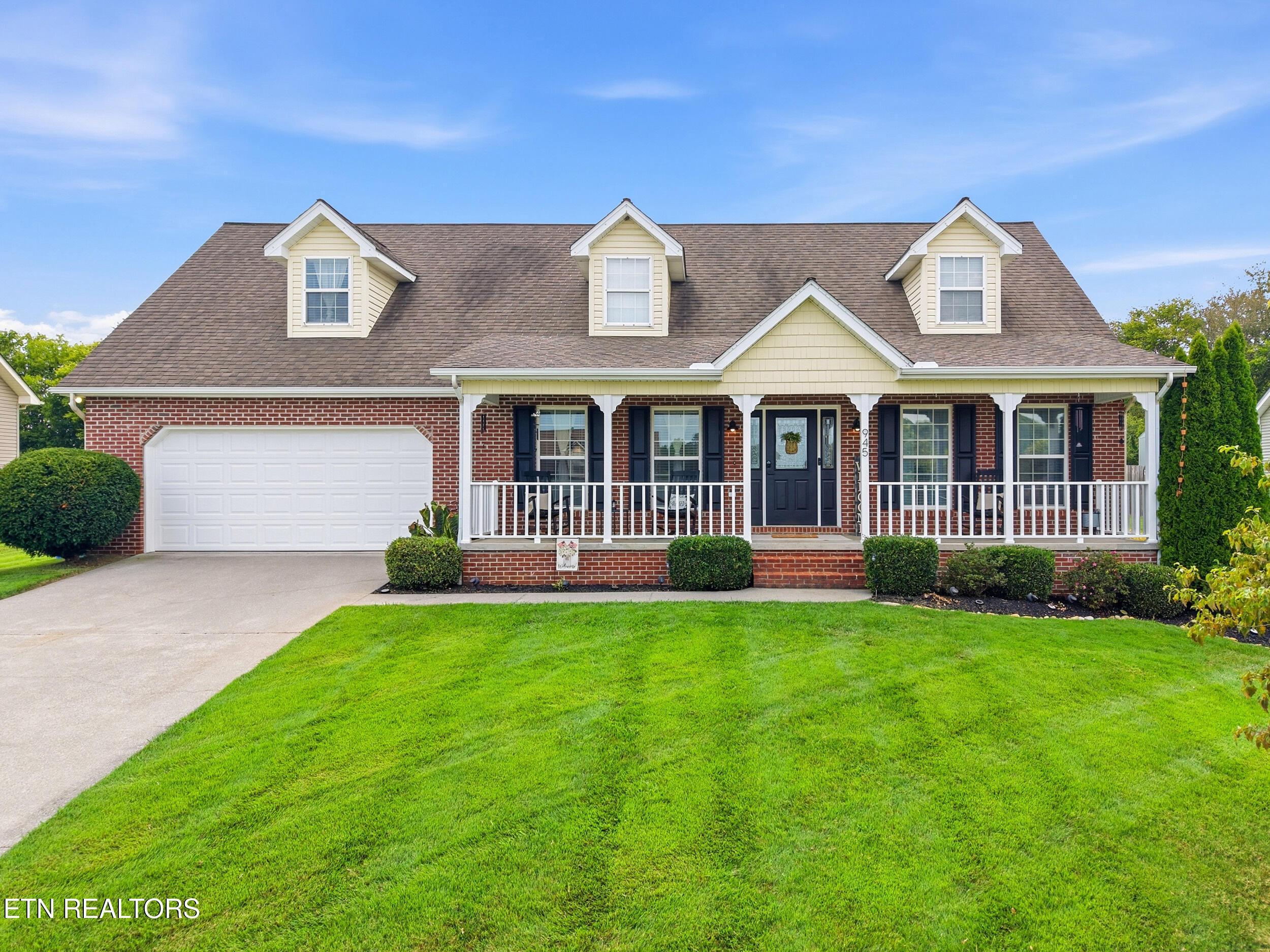 945 Carter Springs Drive — photo