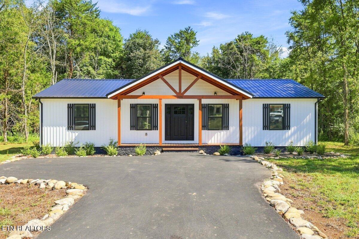 3614 Cove Lane — photo