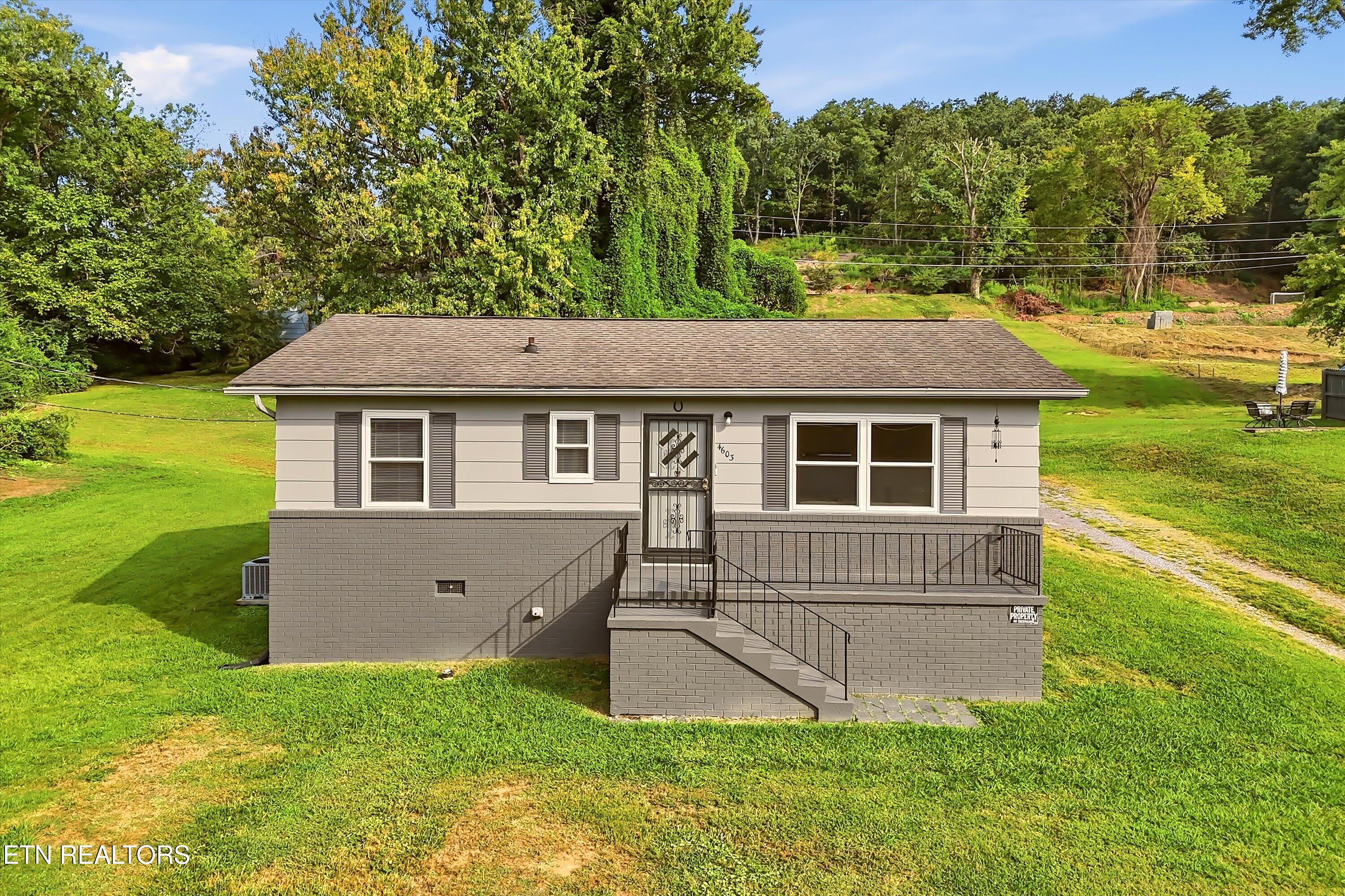 4603 Valley View Rd — photo