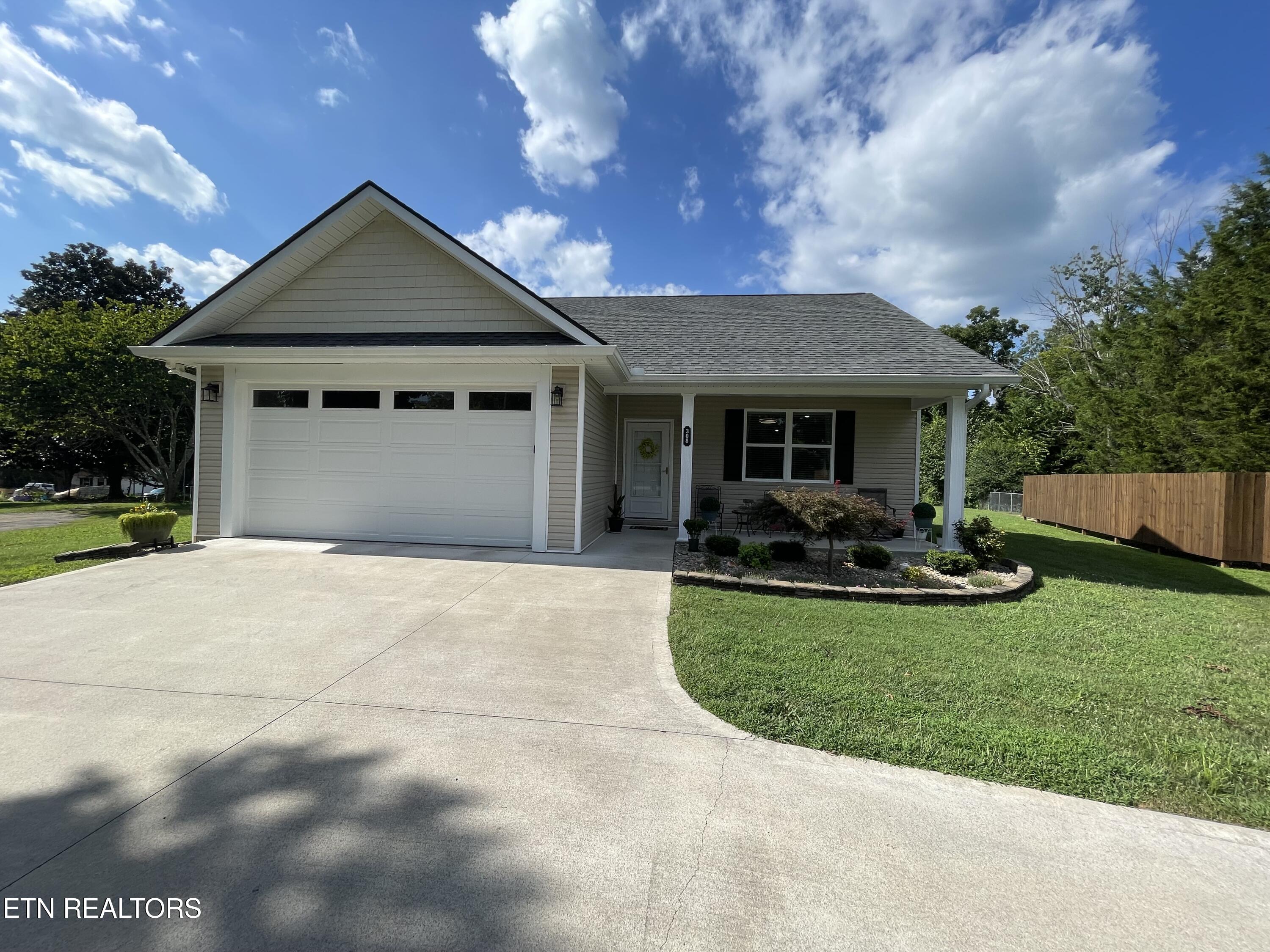 308 Englewood Rd — photo