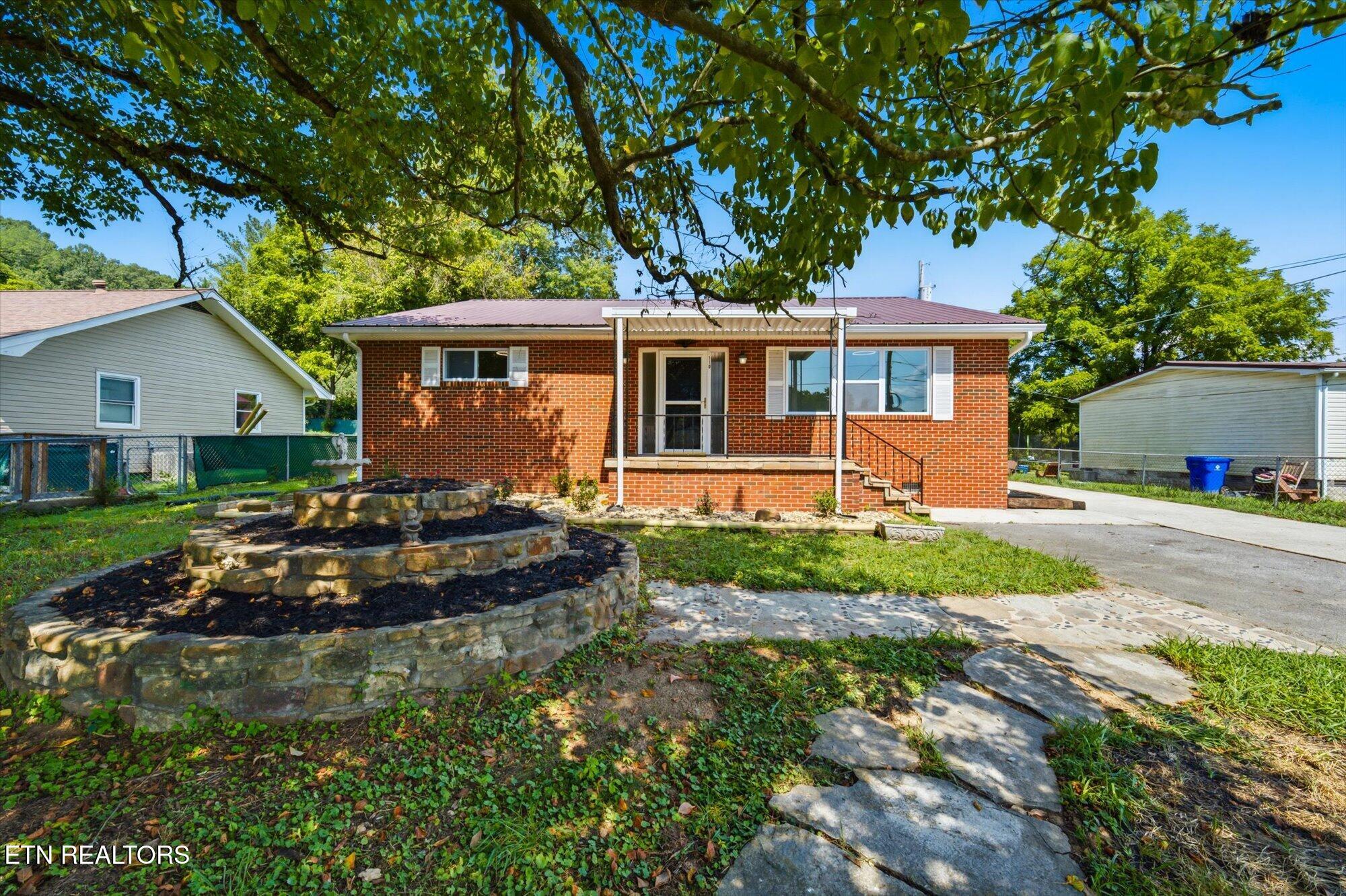 110 Vann Drive — photo
