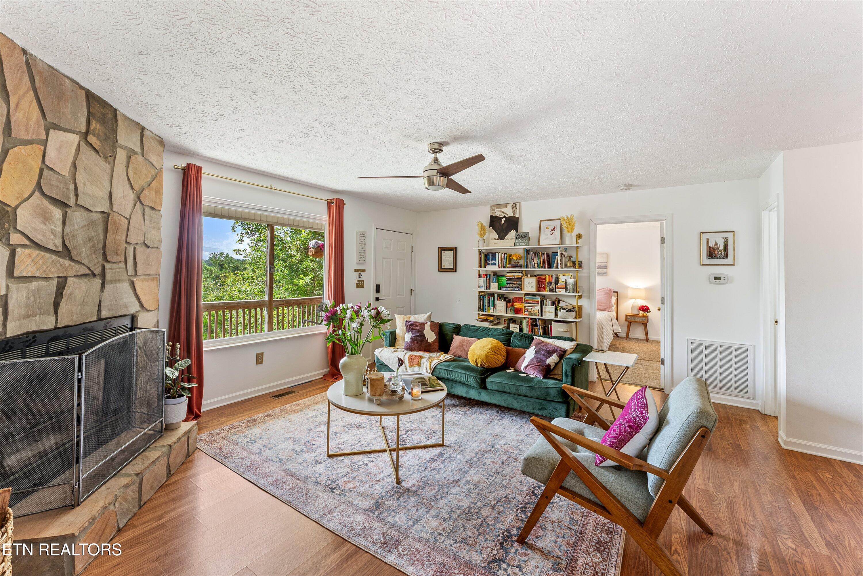 1720 Moon Court Unit 1 — photo