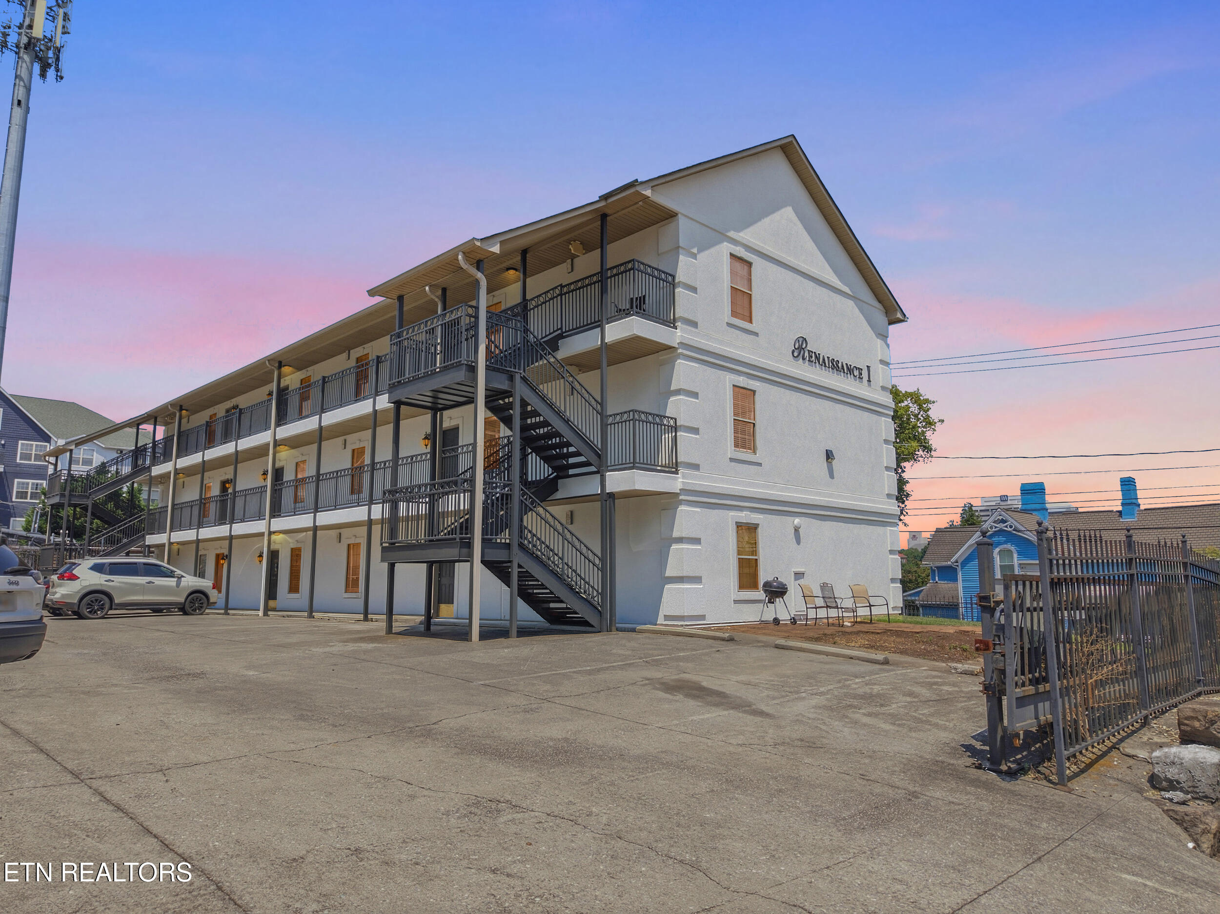 420 Sir Keegan Way — photo