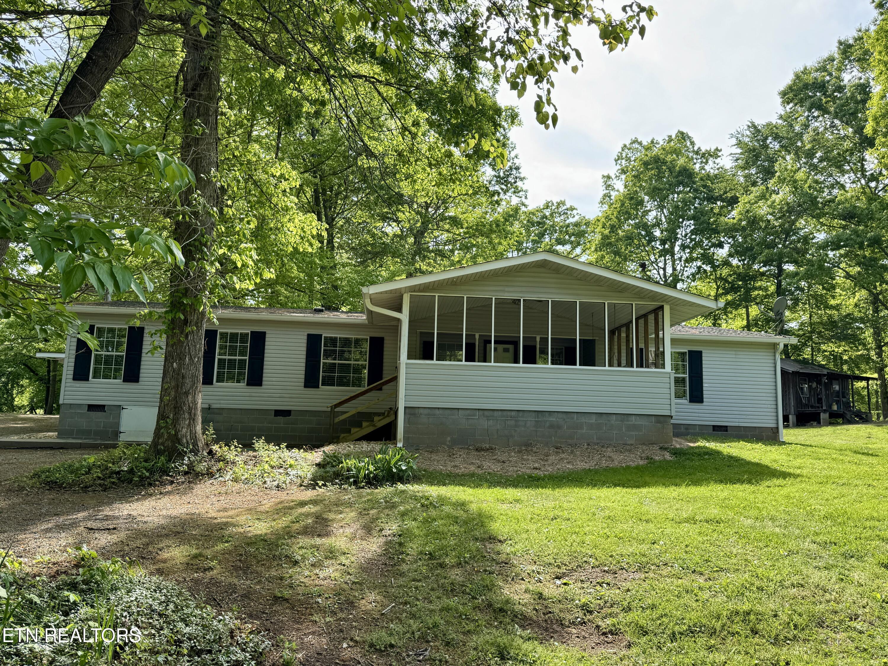 229 Bateman Lane — photo