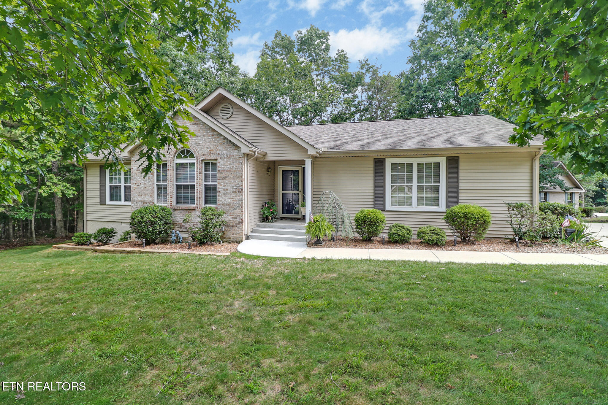 11 Wilbourn Circle — photo