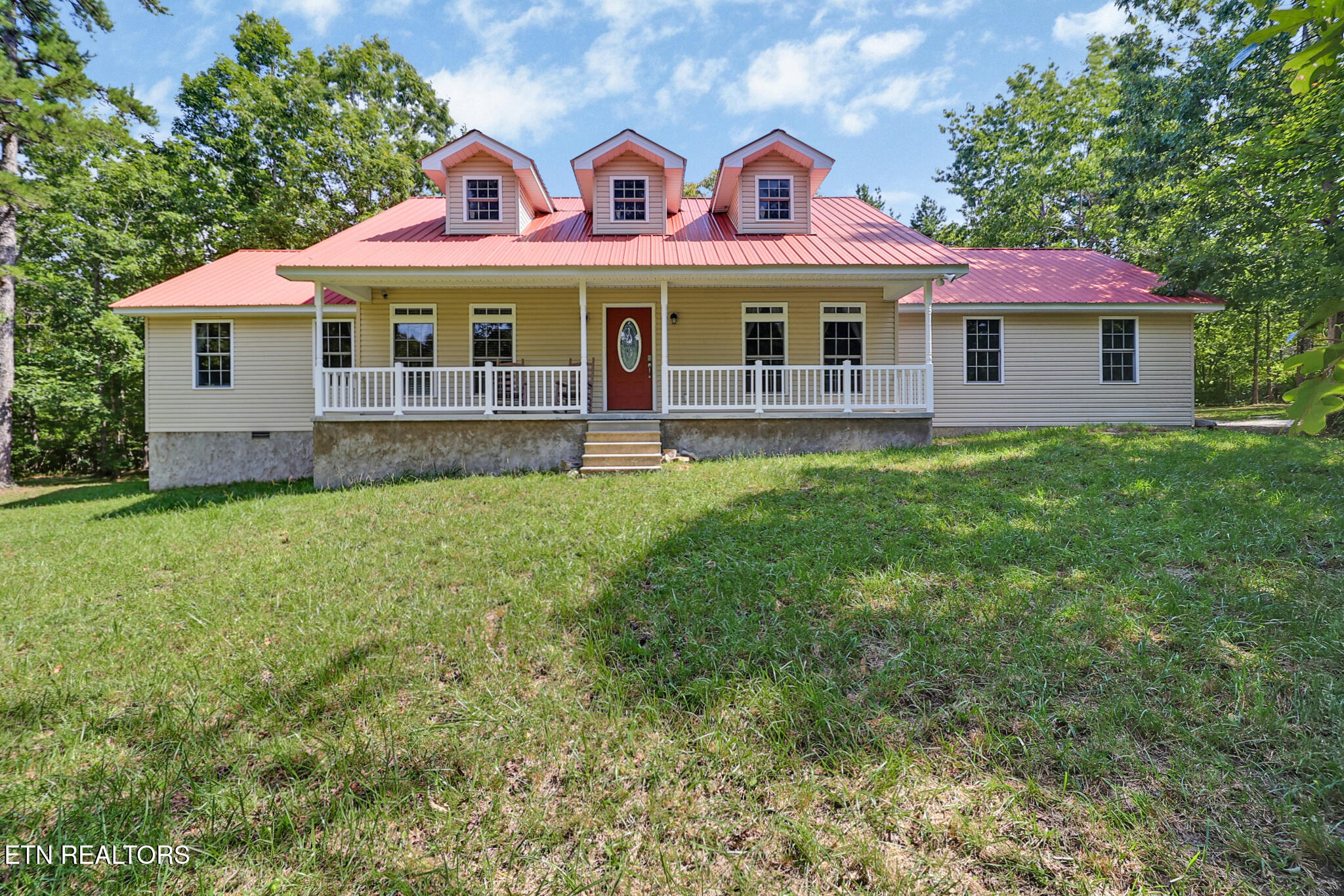 636 Timber View Rd — photo