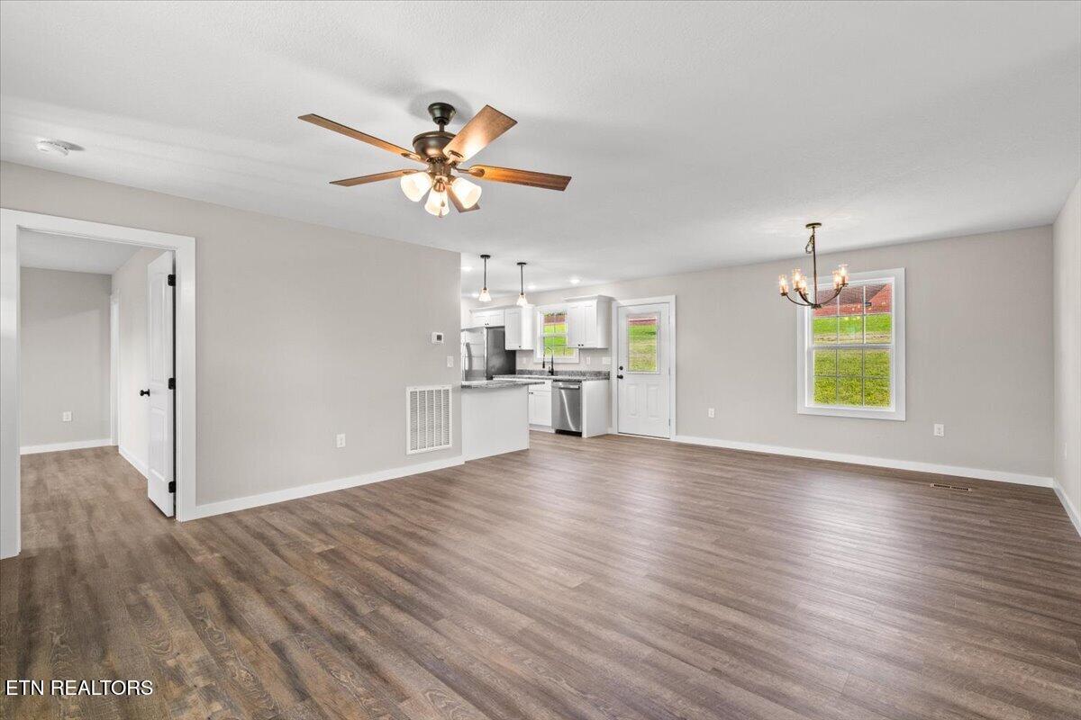 1822 Loop Rd, LaFollette, TN 37766 — photo 3