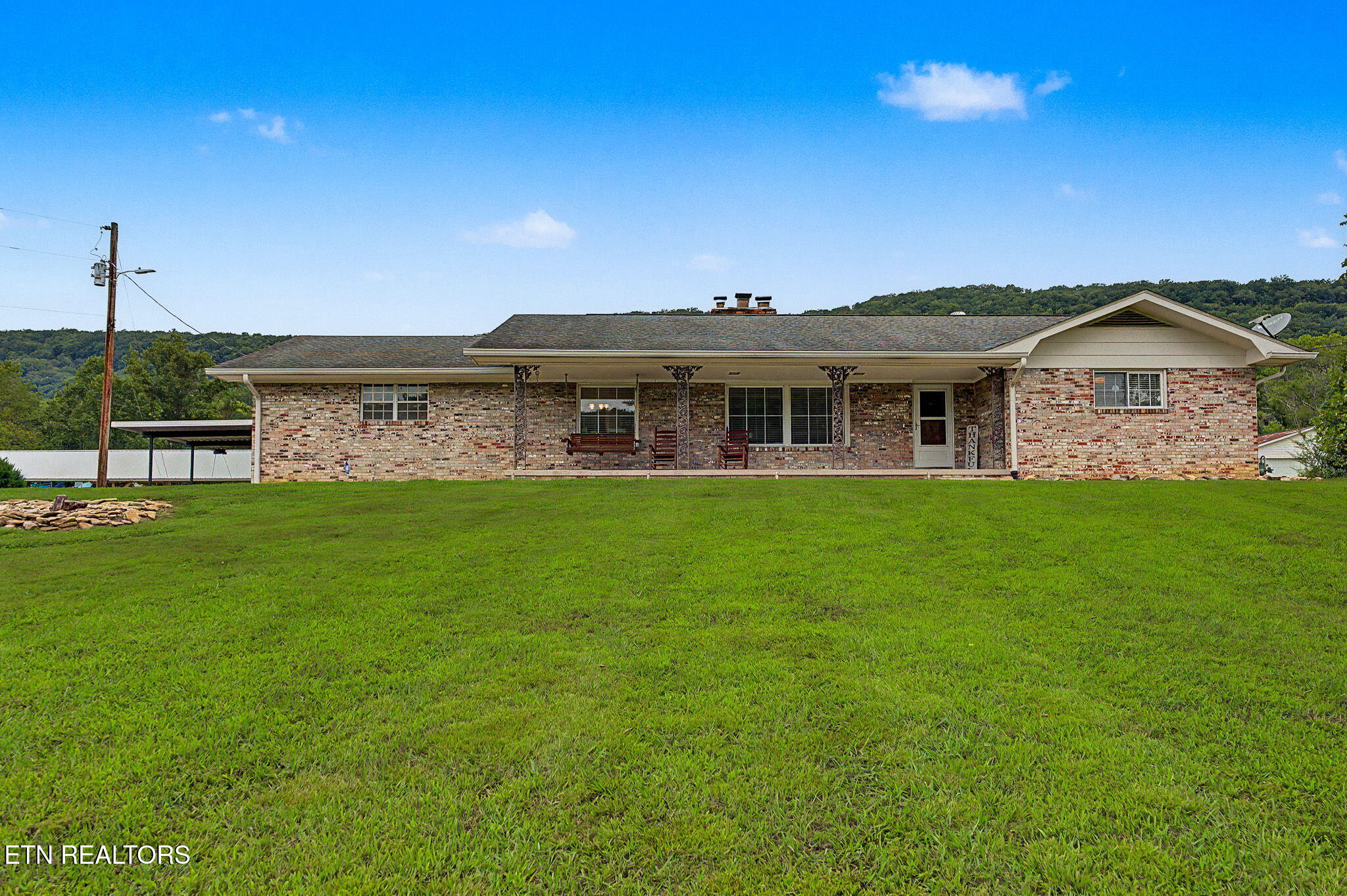 5047 Harriman Hwy — photo