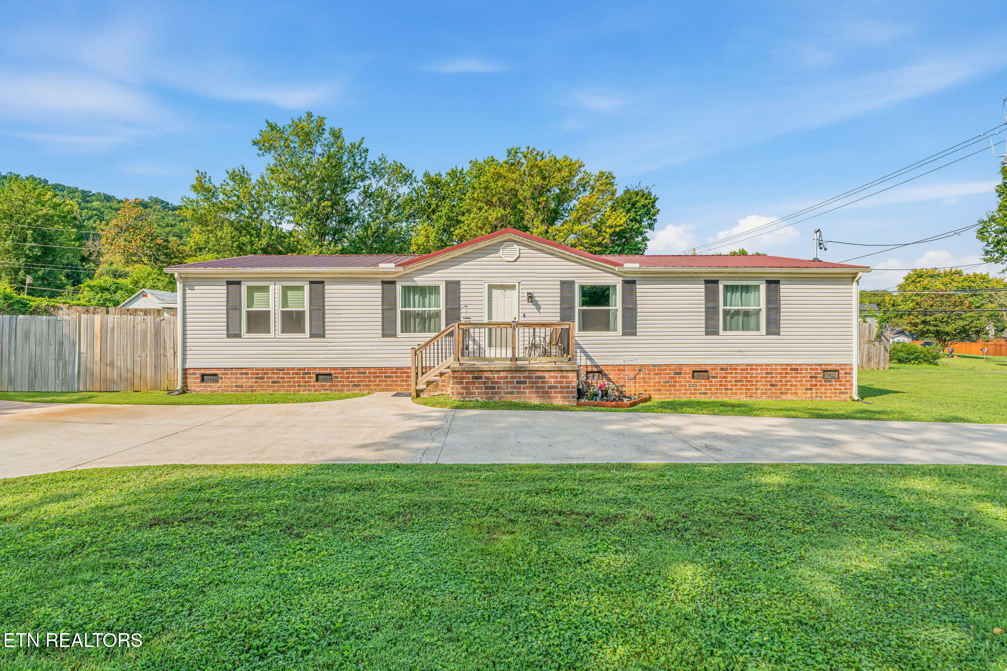 716 E Beaver Creek Drive — photo