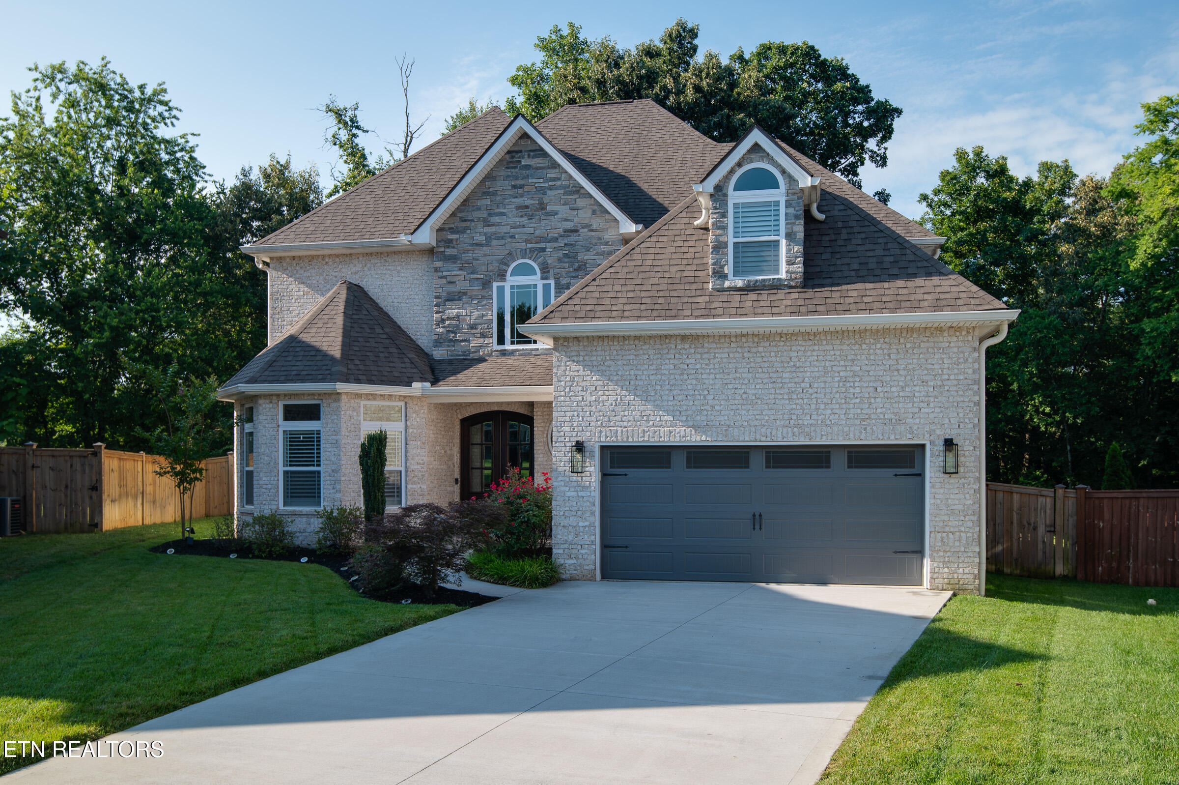 7916 Yellow Jasmine Lane — photo