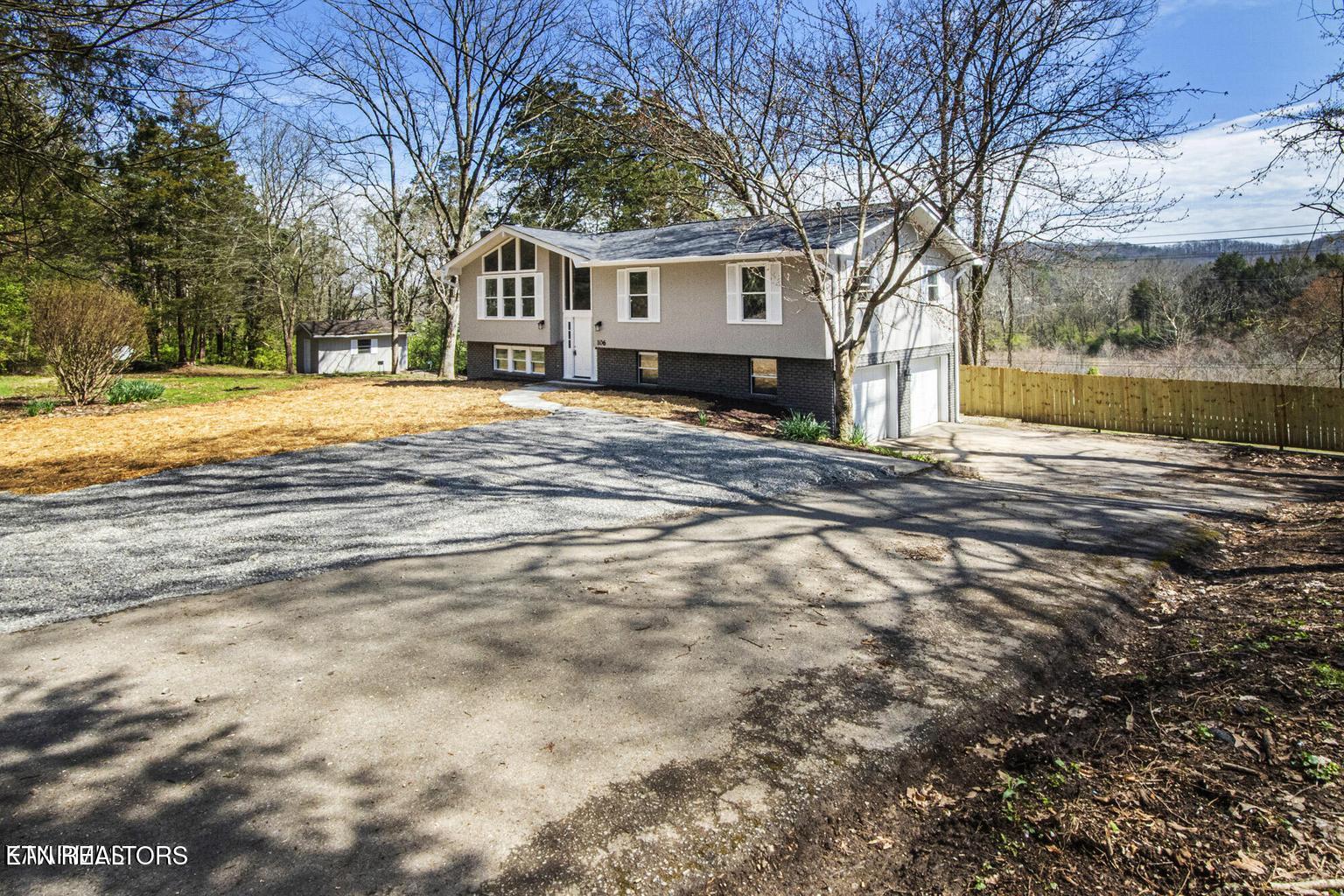 106 Newport Drive — photo