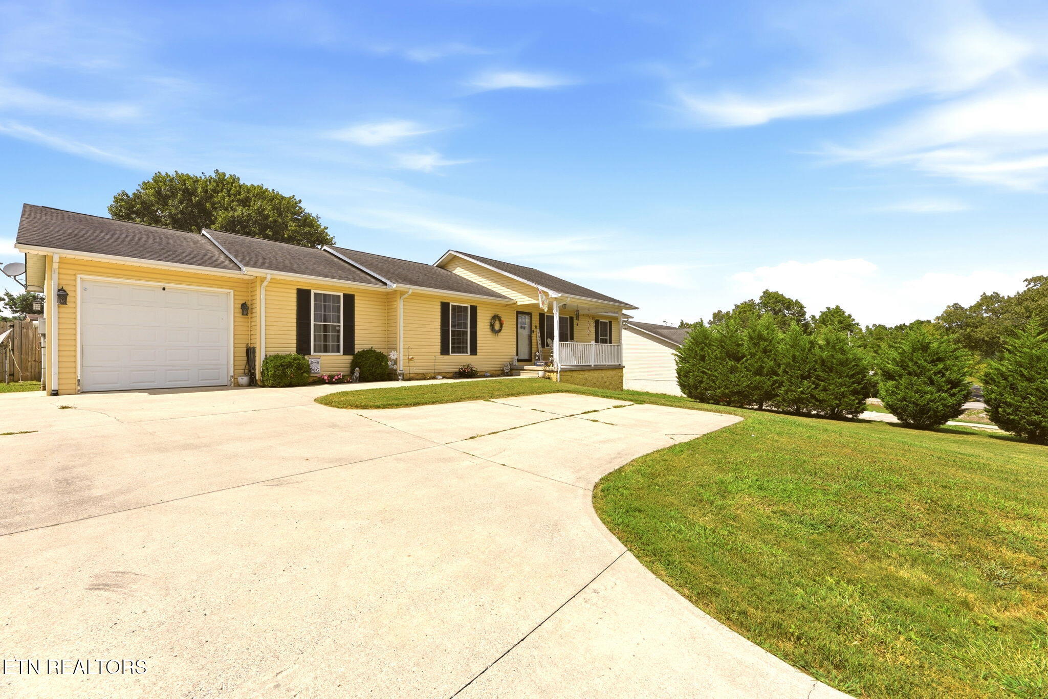 1035 Cook Rd — photo
