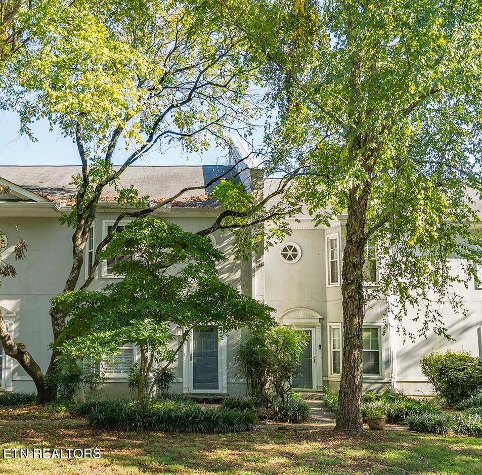 8833 Ashton Court — photo