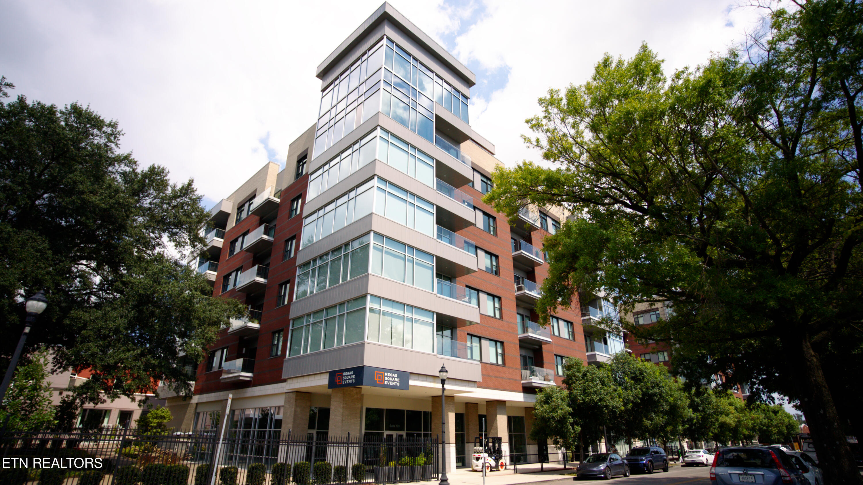 333 W Depot Ave 415 — photo