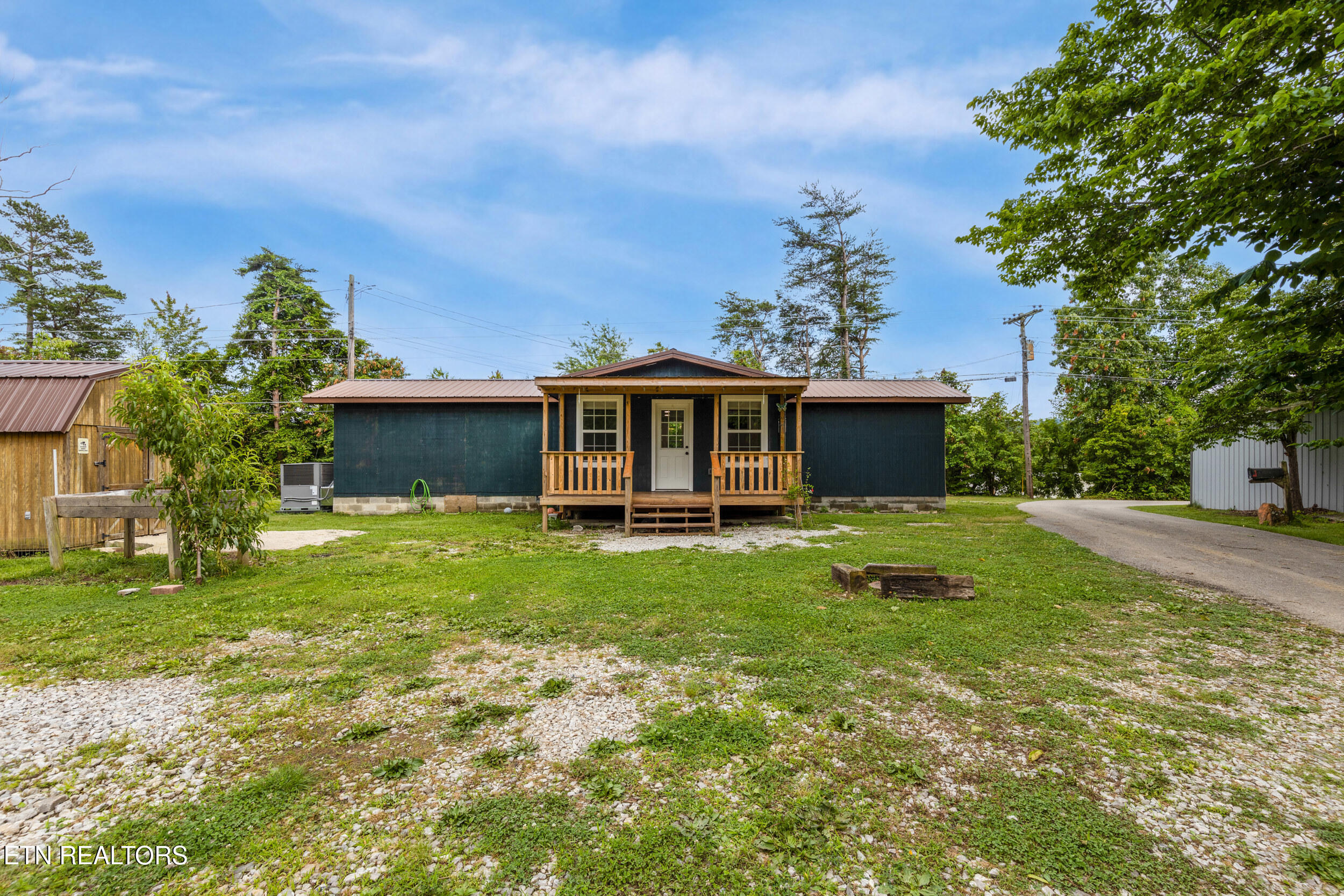 210 Conifer Road, Winfield, TN 37892