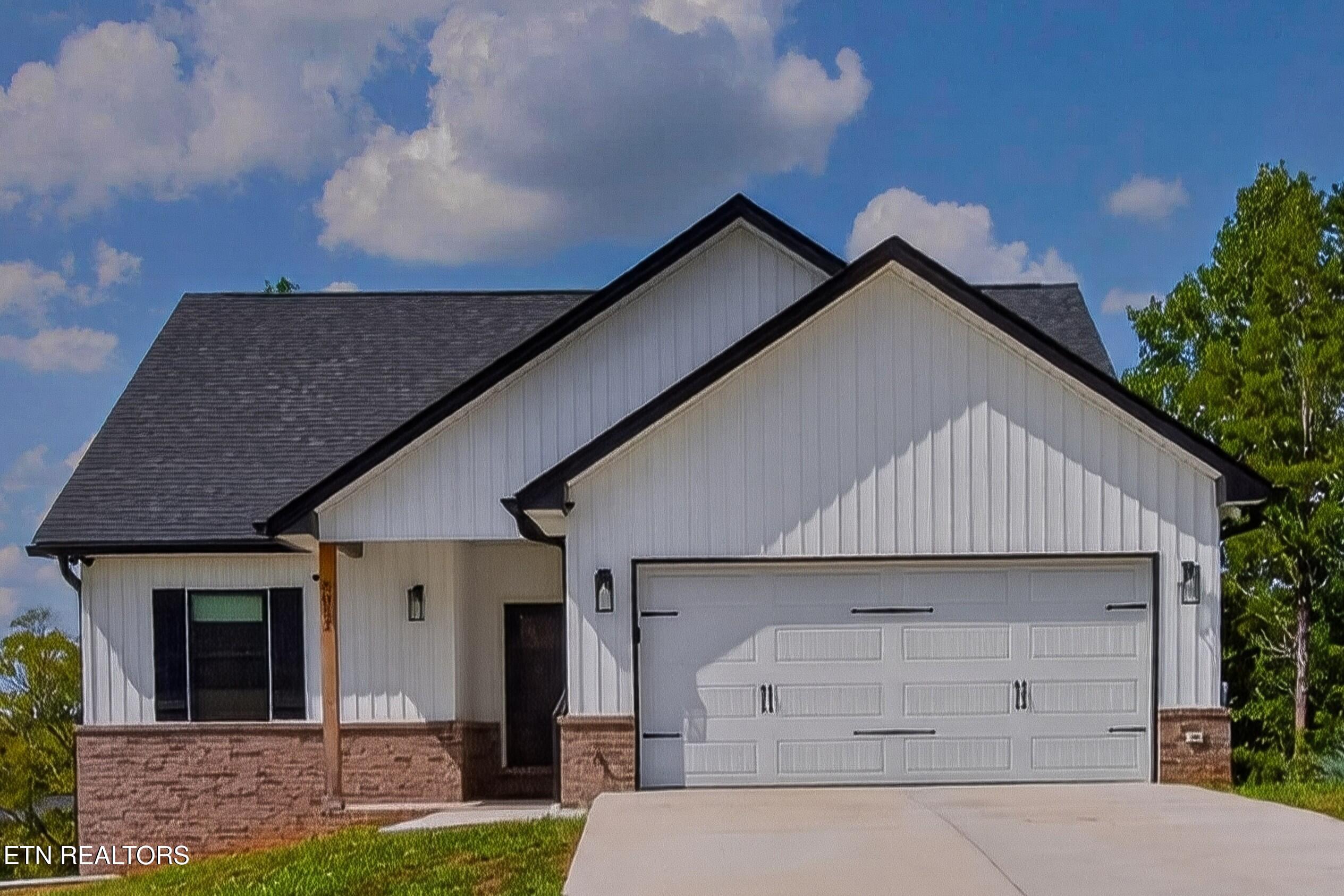 8011 Stone Hollow Drive — photo