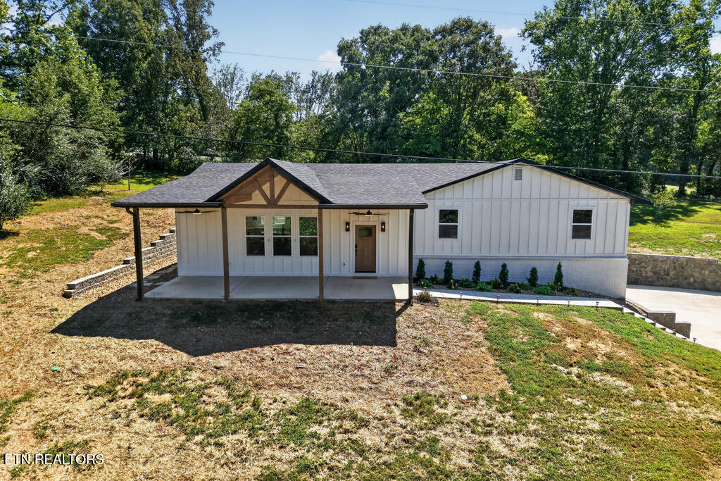 3132 Fowler Montgomery Rd — photo