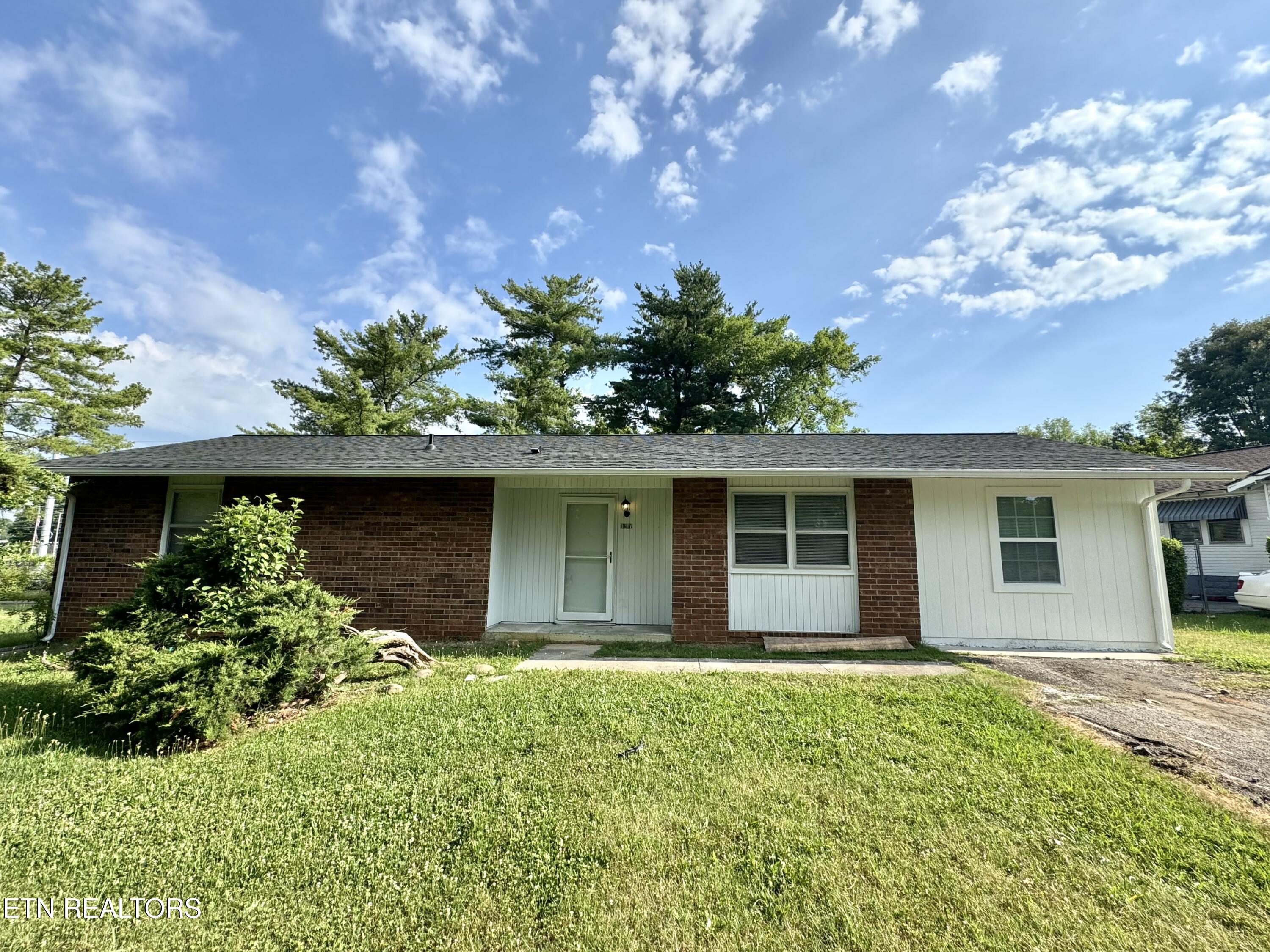 1617 Henrietta Ave — photo