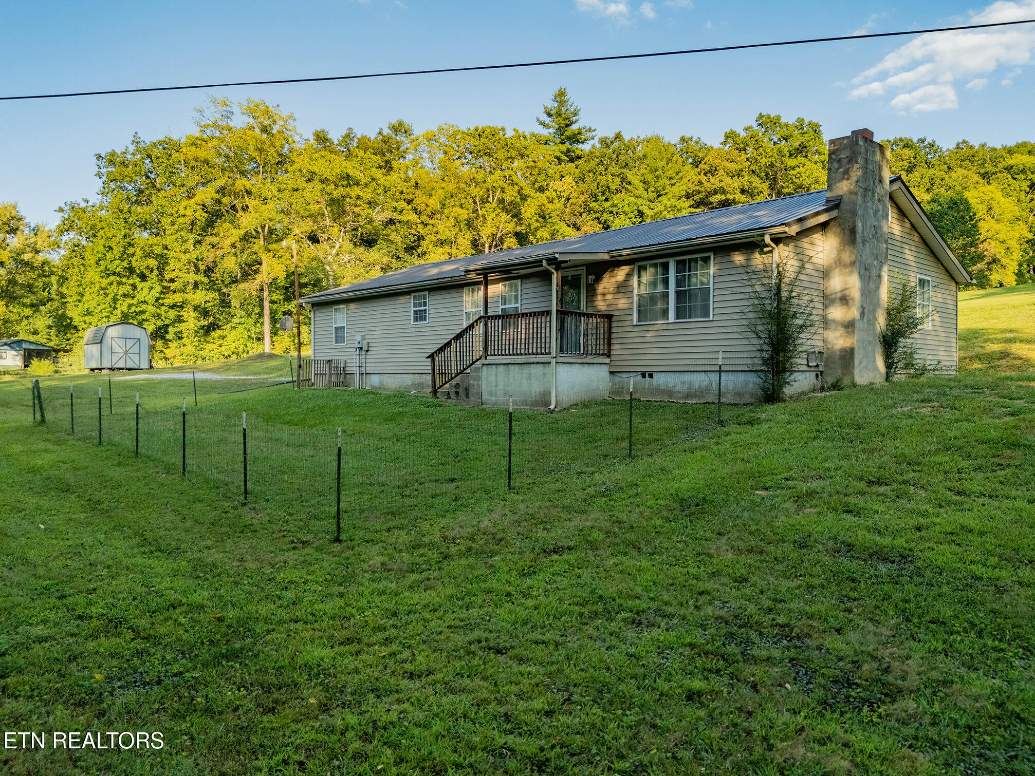 375 Snow Hill Rd — photo