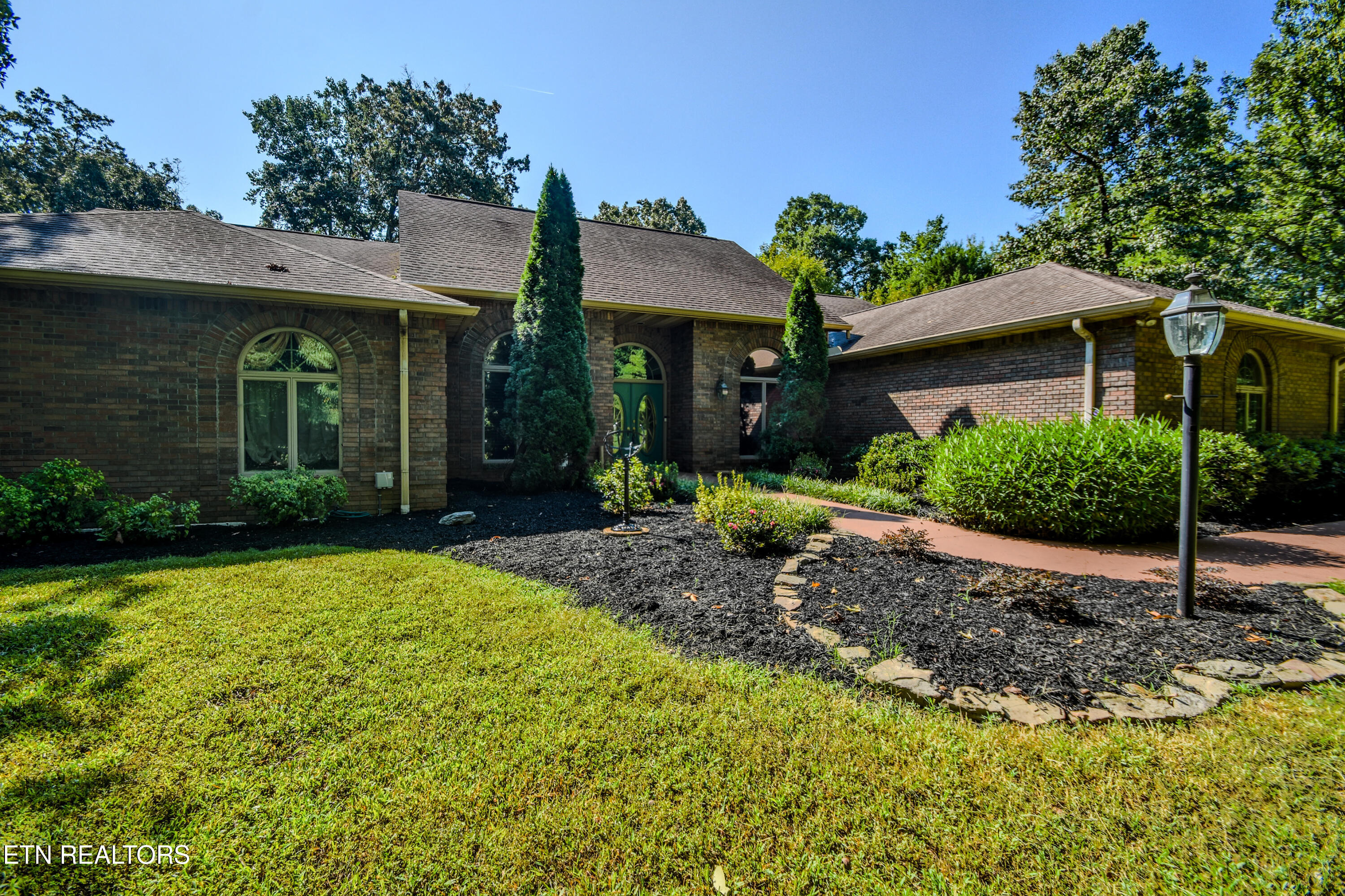 11104 Chapman Hwy — photo