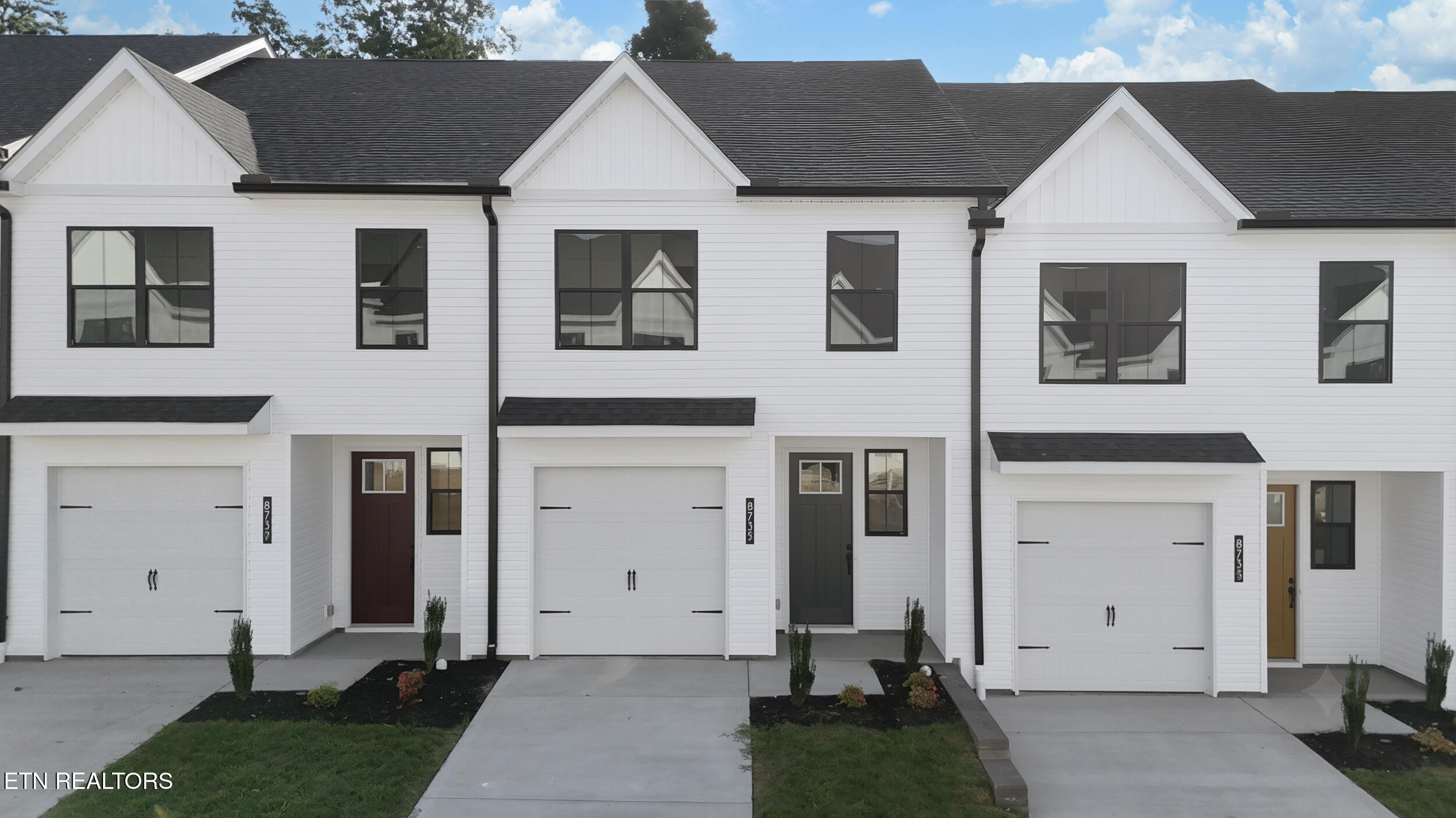 8735 Chapman Trace Way — photo