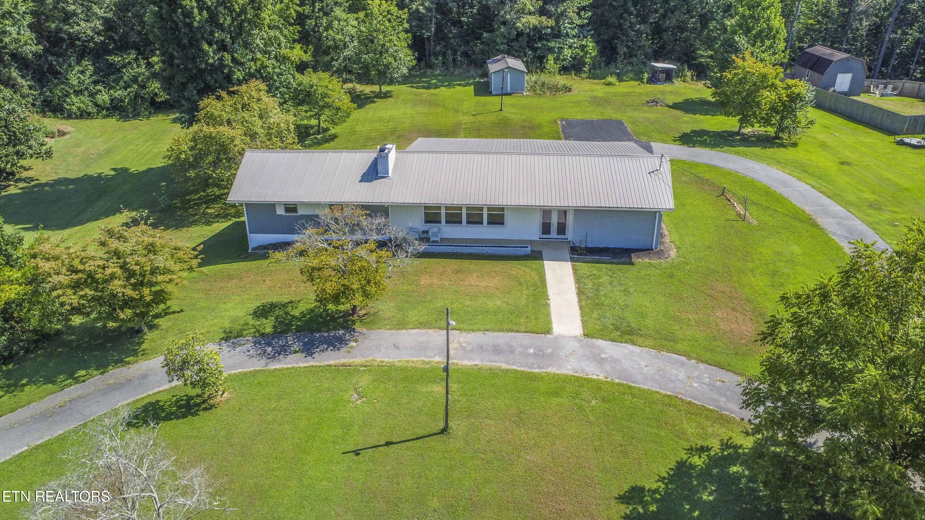 940 Riley Drive — photo