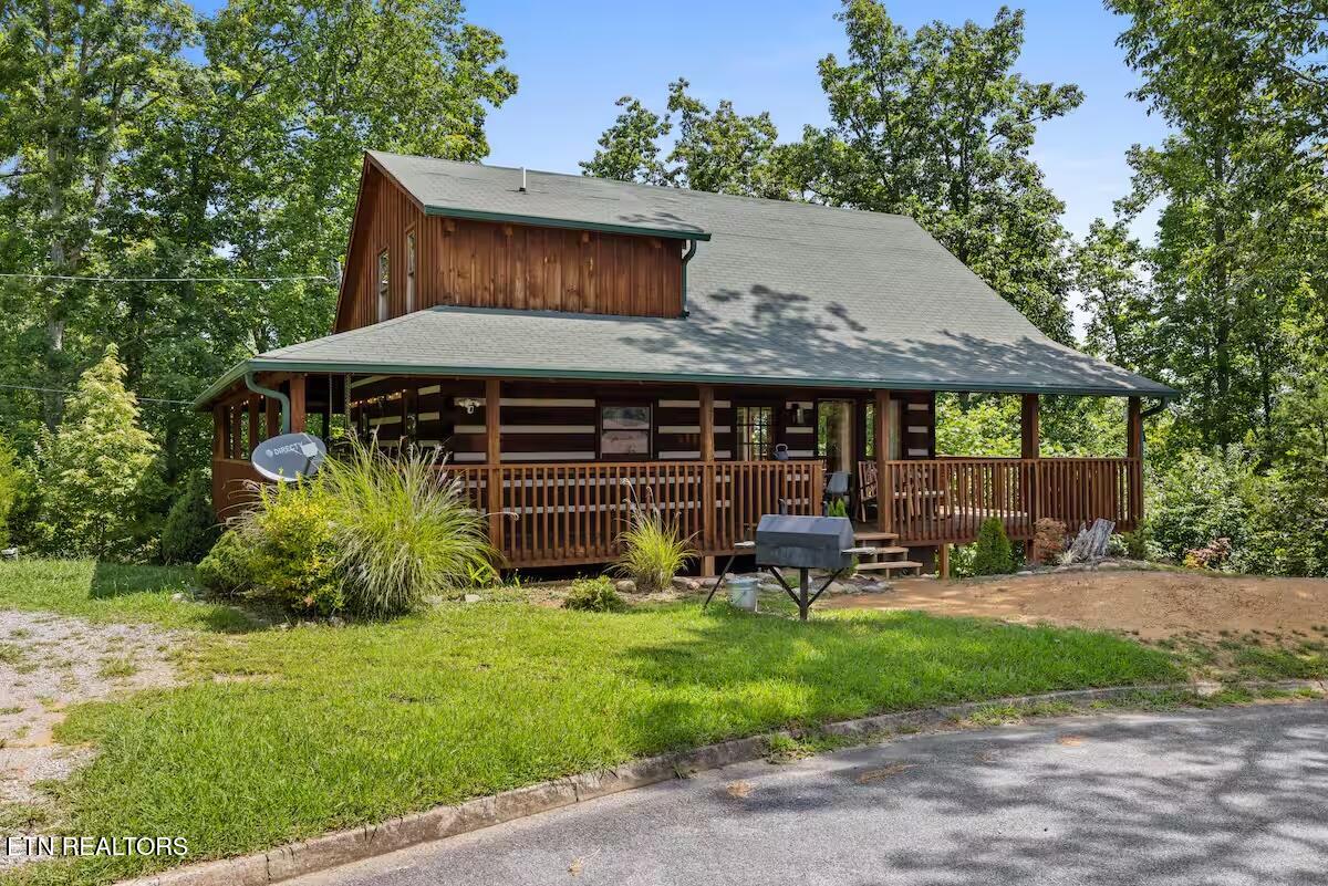 1709 Bear View Rd — photo