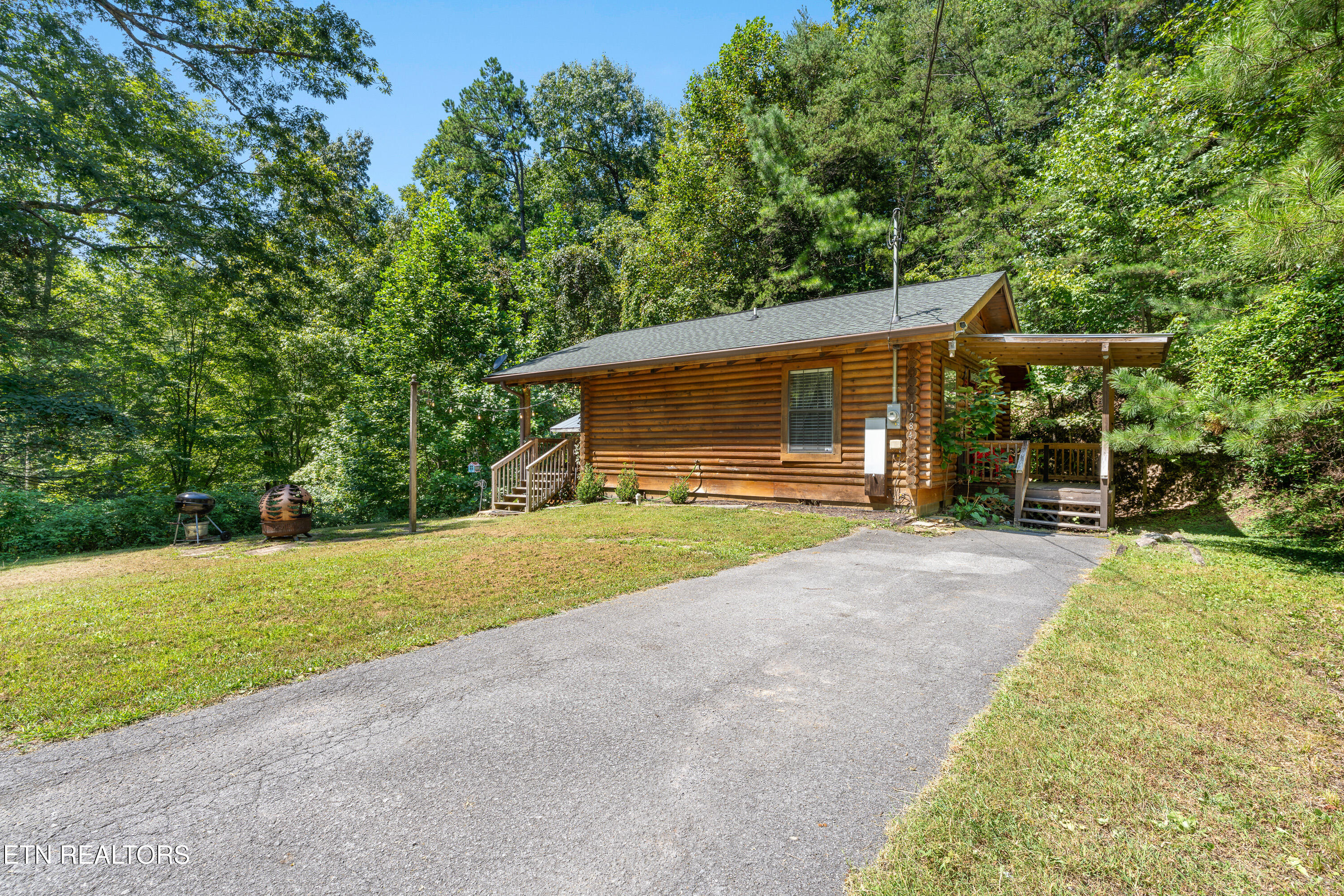 1284 Laurel Lick Rd Apt 2 — photo