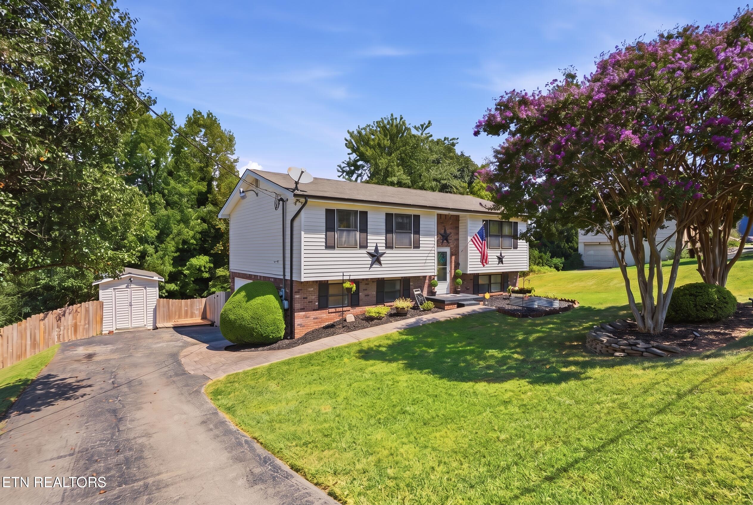 6116 Renee Rd — photo