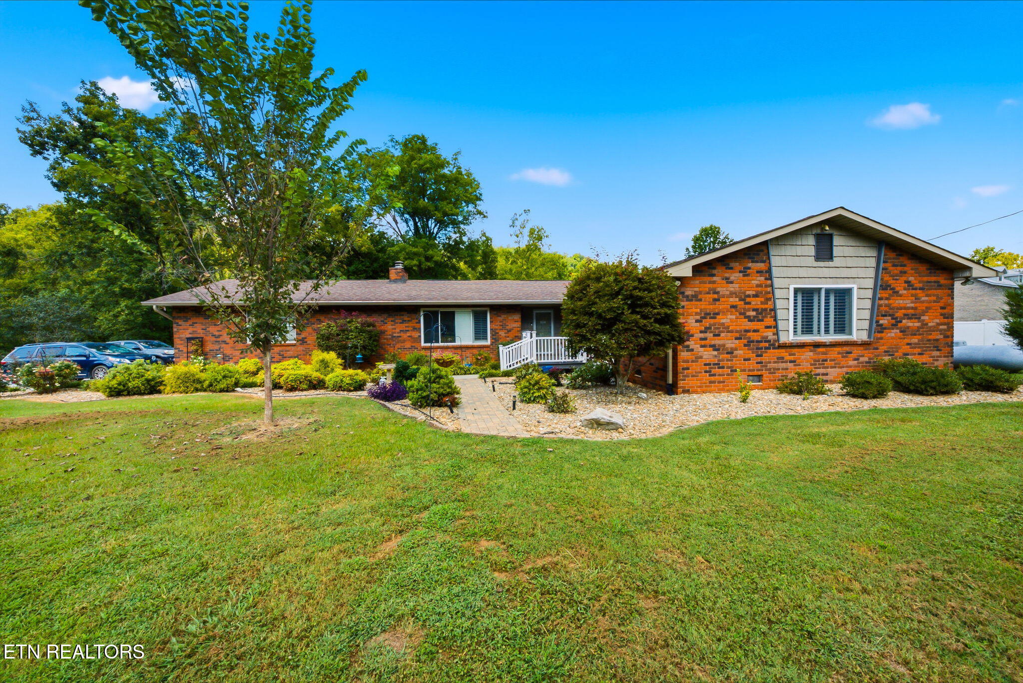 841 Knight Rd — photo