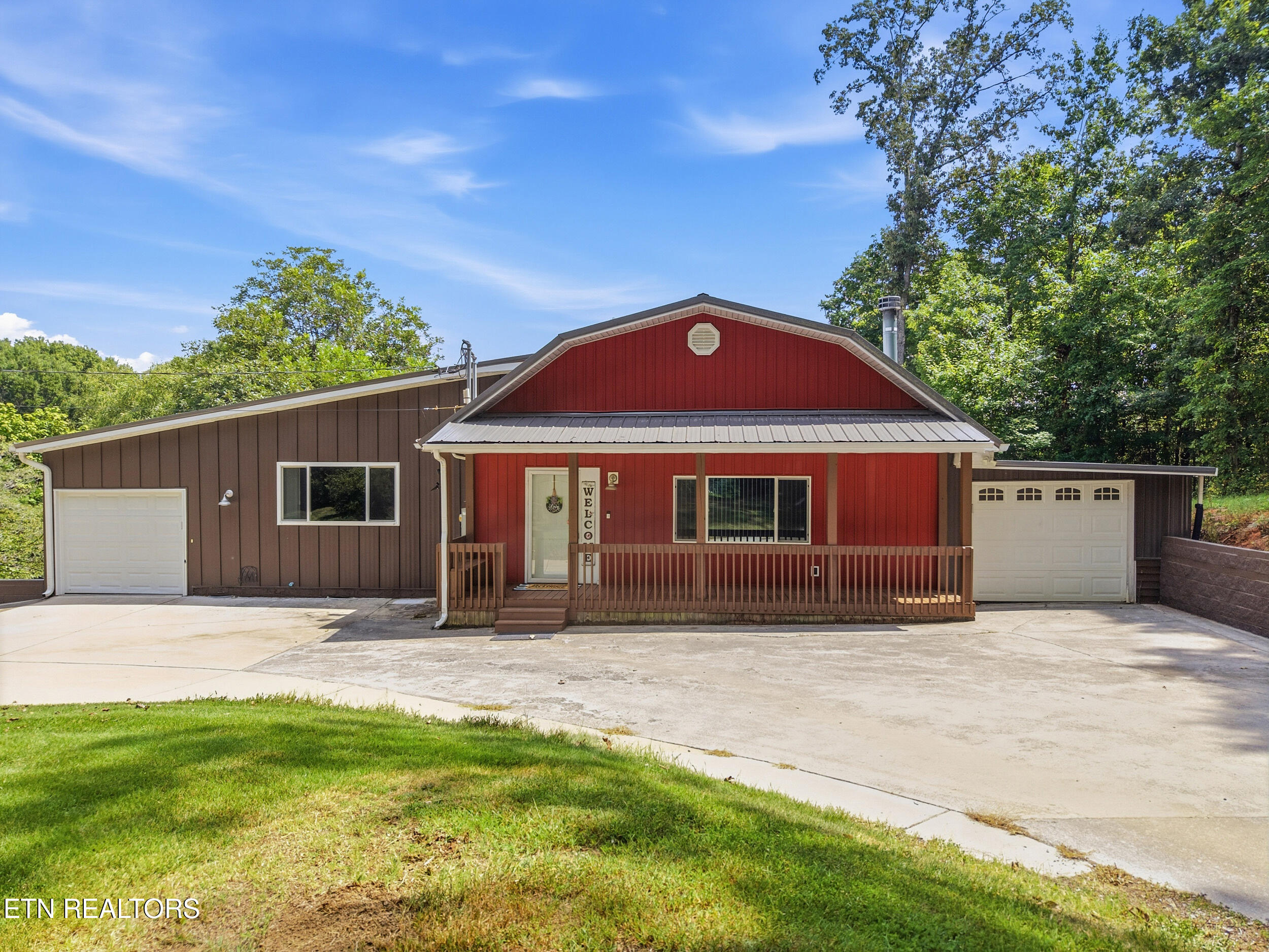 802 Cusick Circle — photo