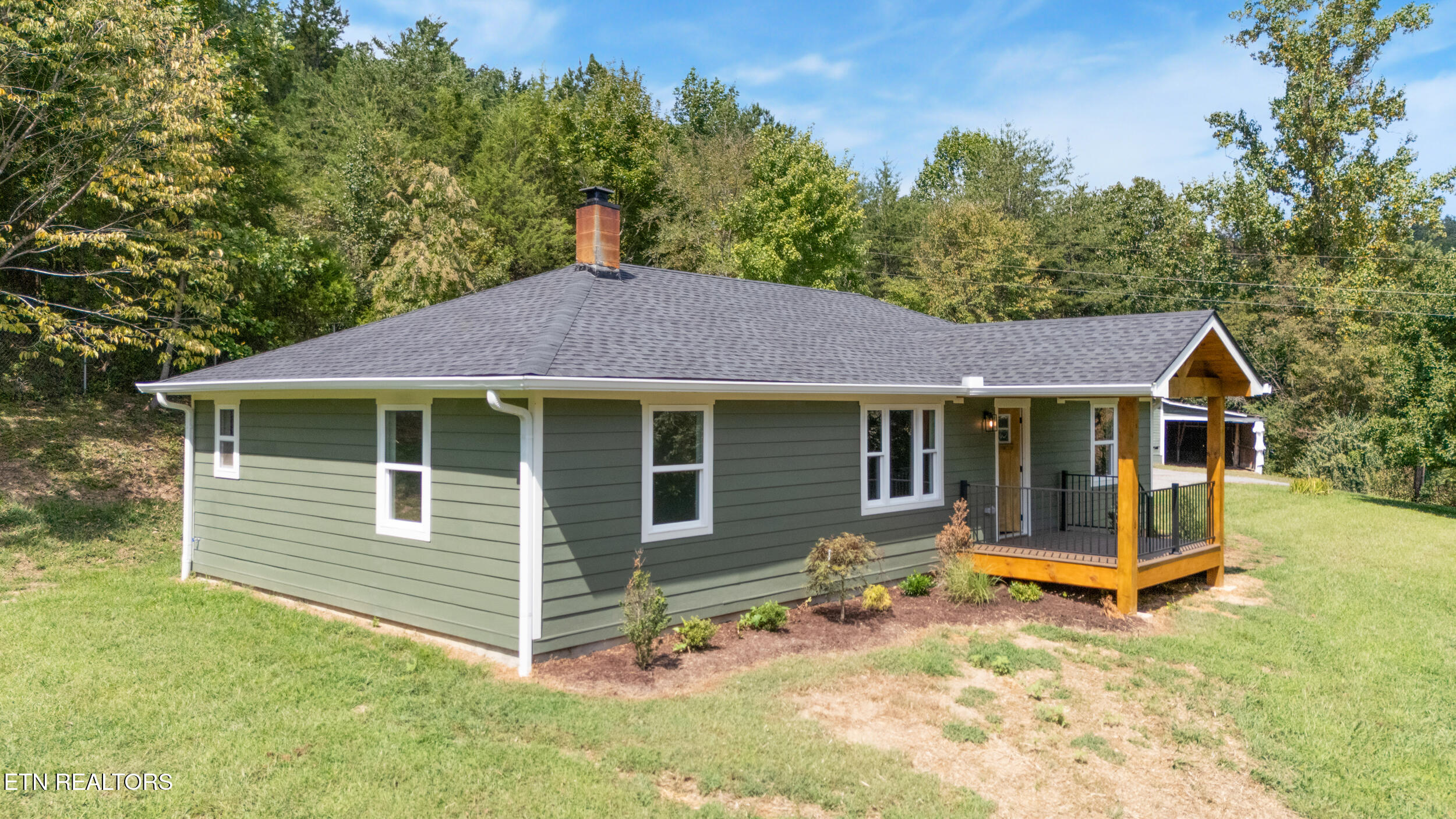 464 Satterfield Rd, Luttrell, TN 37779 — photo 2