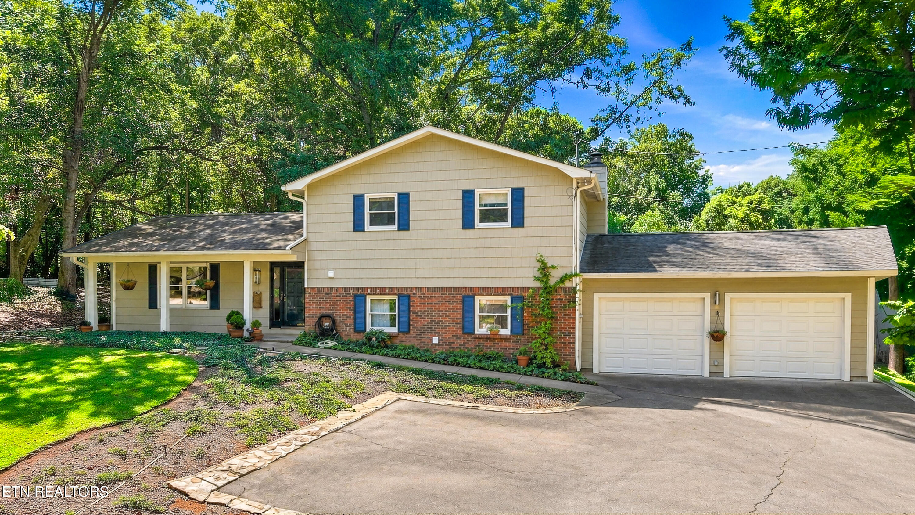 809 Virginia Drive — photo