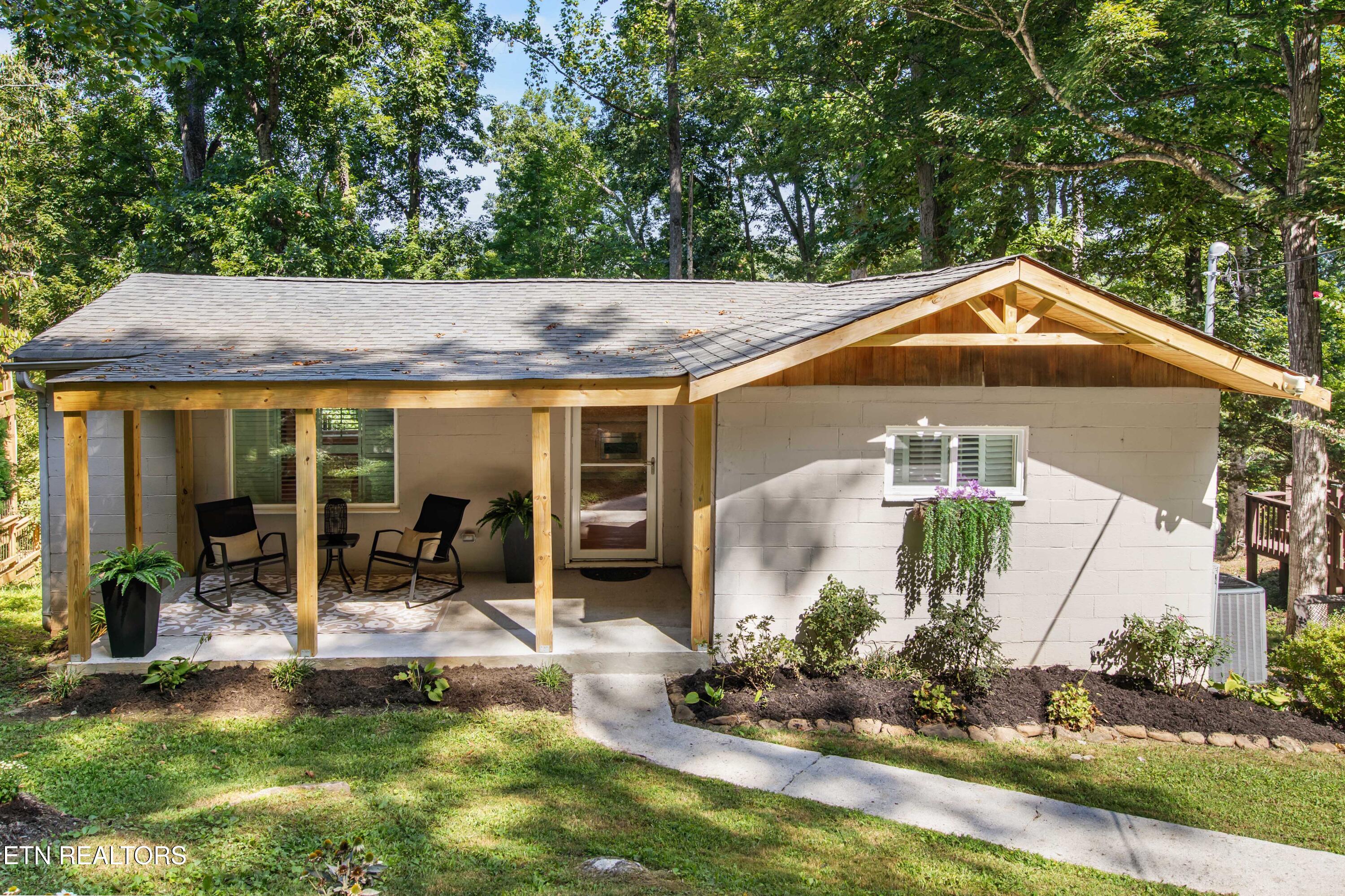 151 Dogwood Tr — photo
