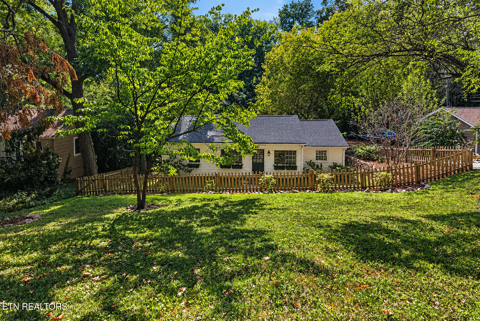 501 Highland Hills Rd — photo