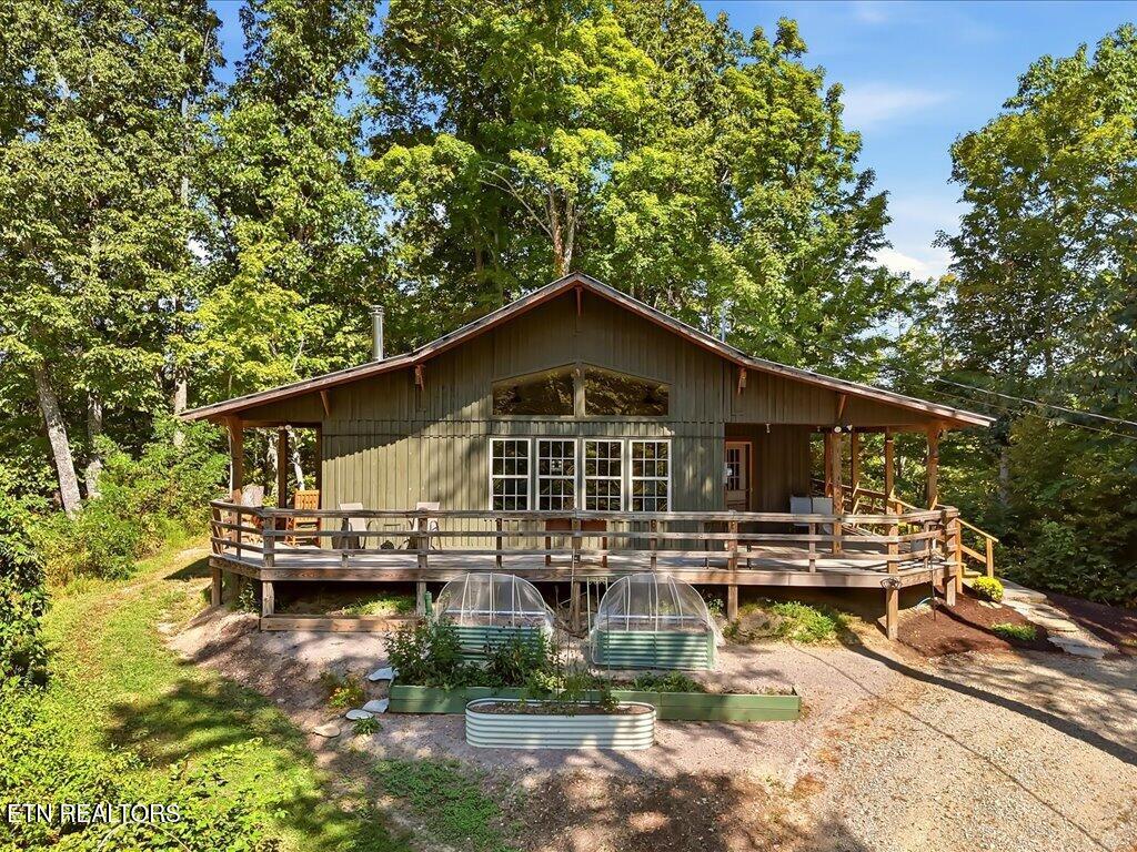 295 John Hedden Way — photo