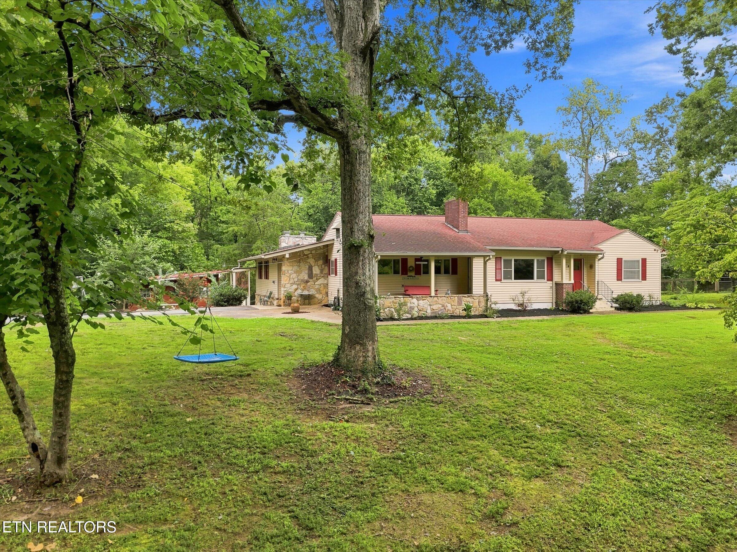 3215 Tuckaleechee Pike — photo