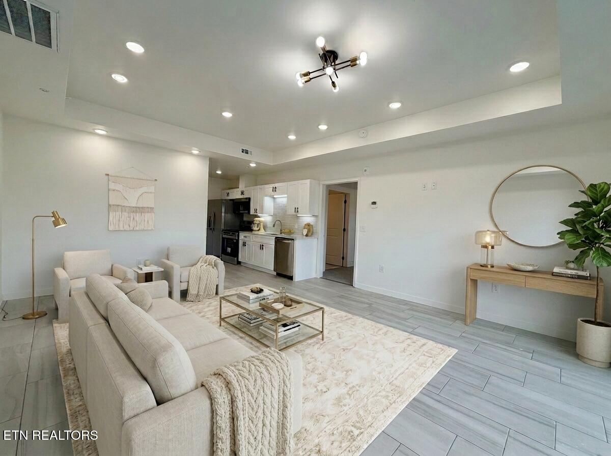 129 Sugarfoot Way 303 — photo