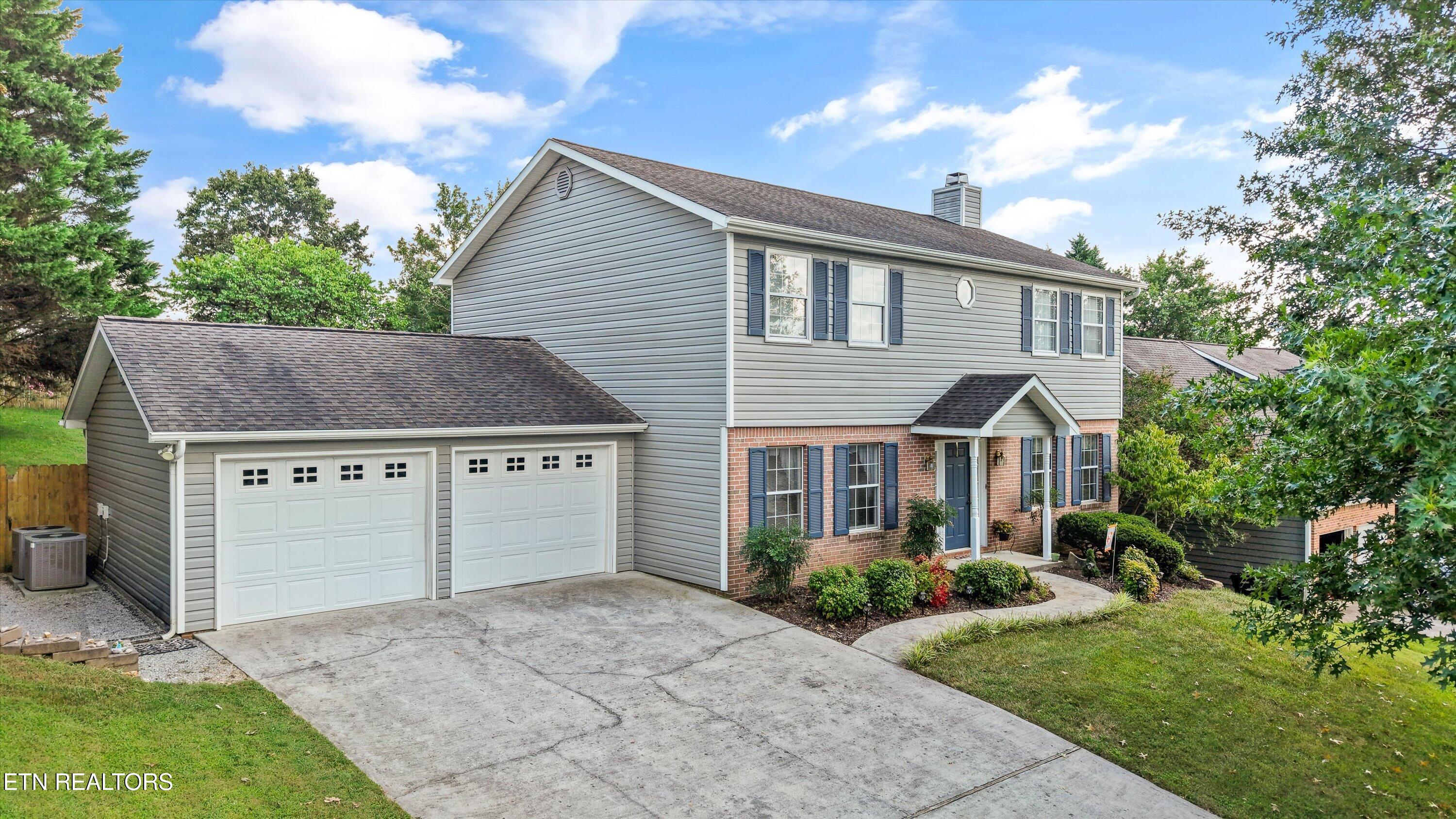 8022 Maple Run Lane — photo