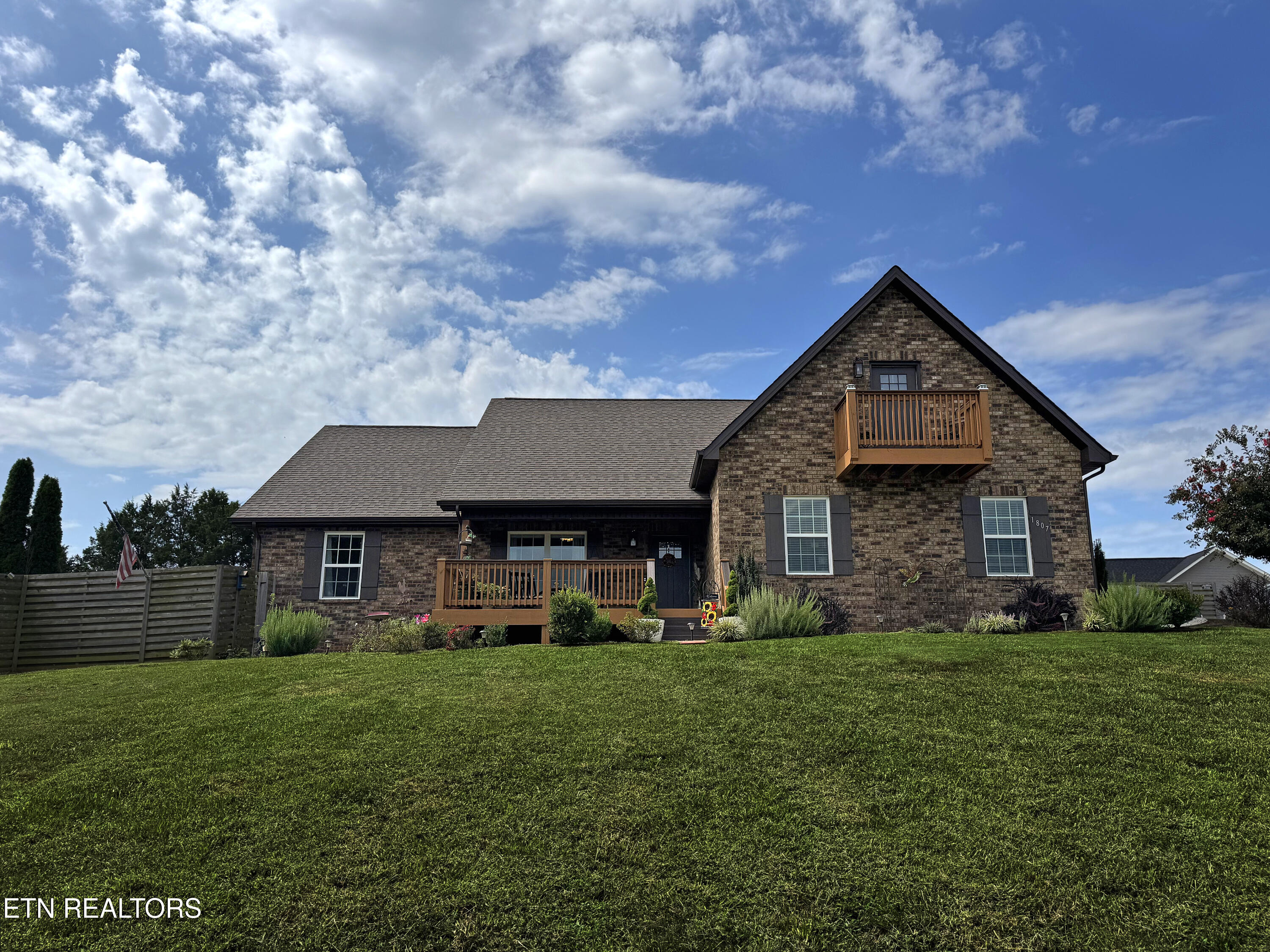 1807 Grey Ridge Rd, Maryville, TN 37801 — photo 2