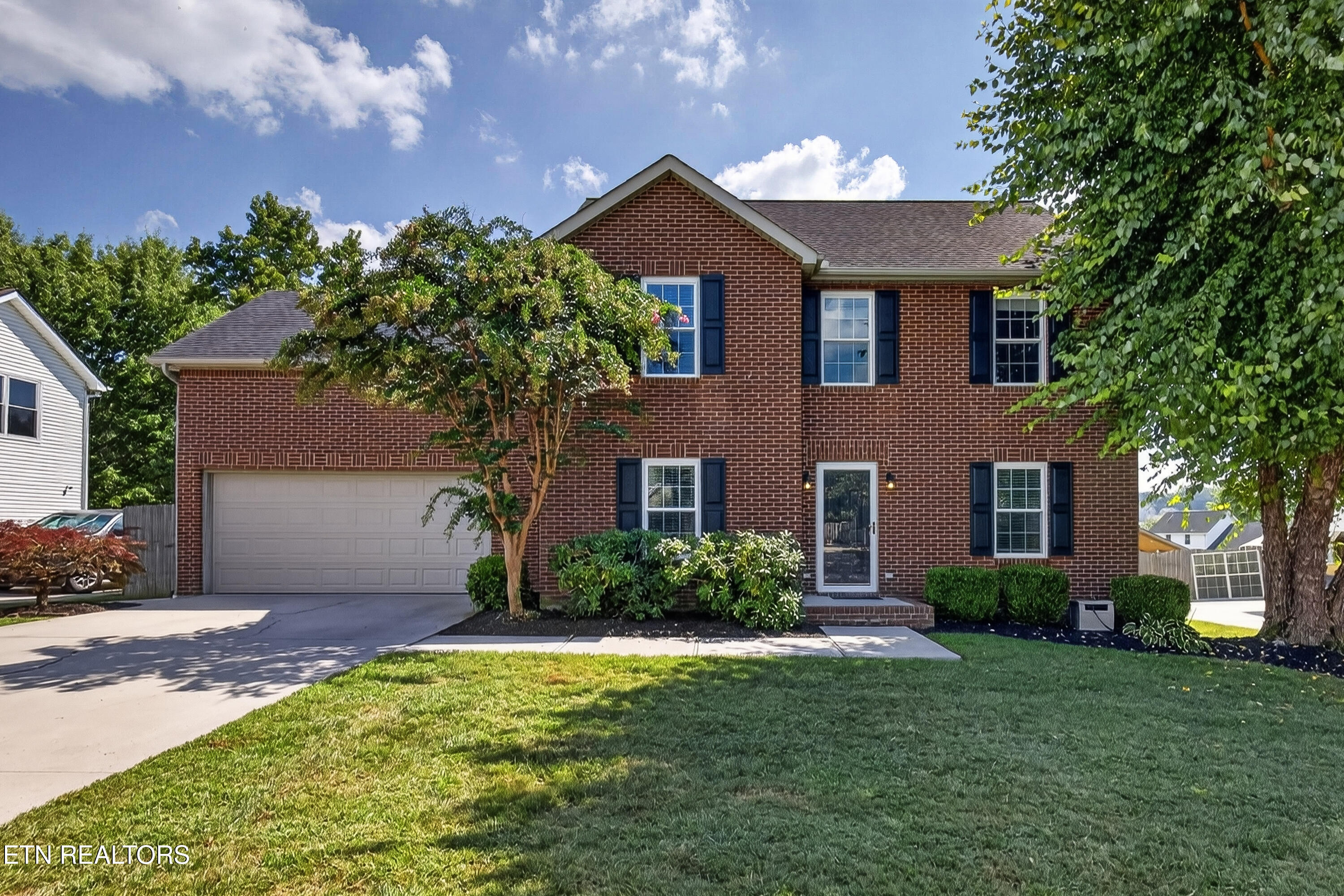 828 Paxton Drive — photo