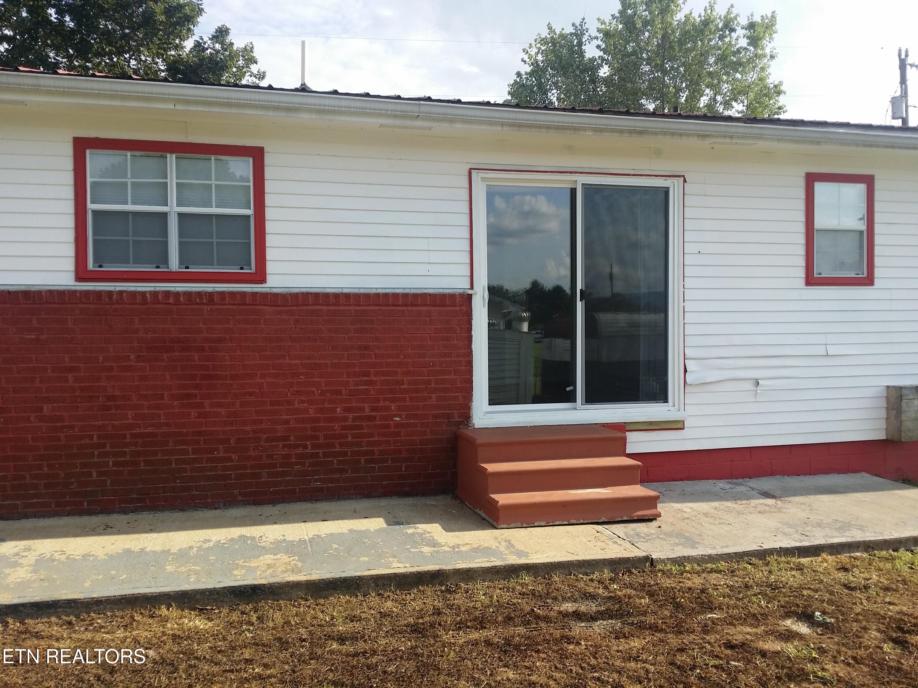 1110 Hickory Flats Rd — photo
