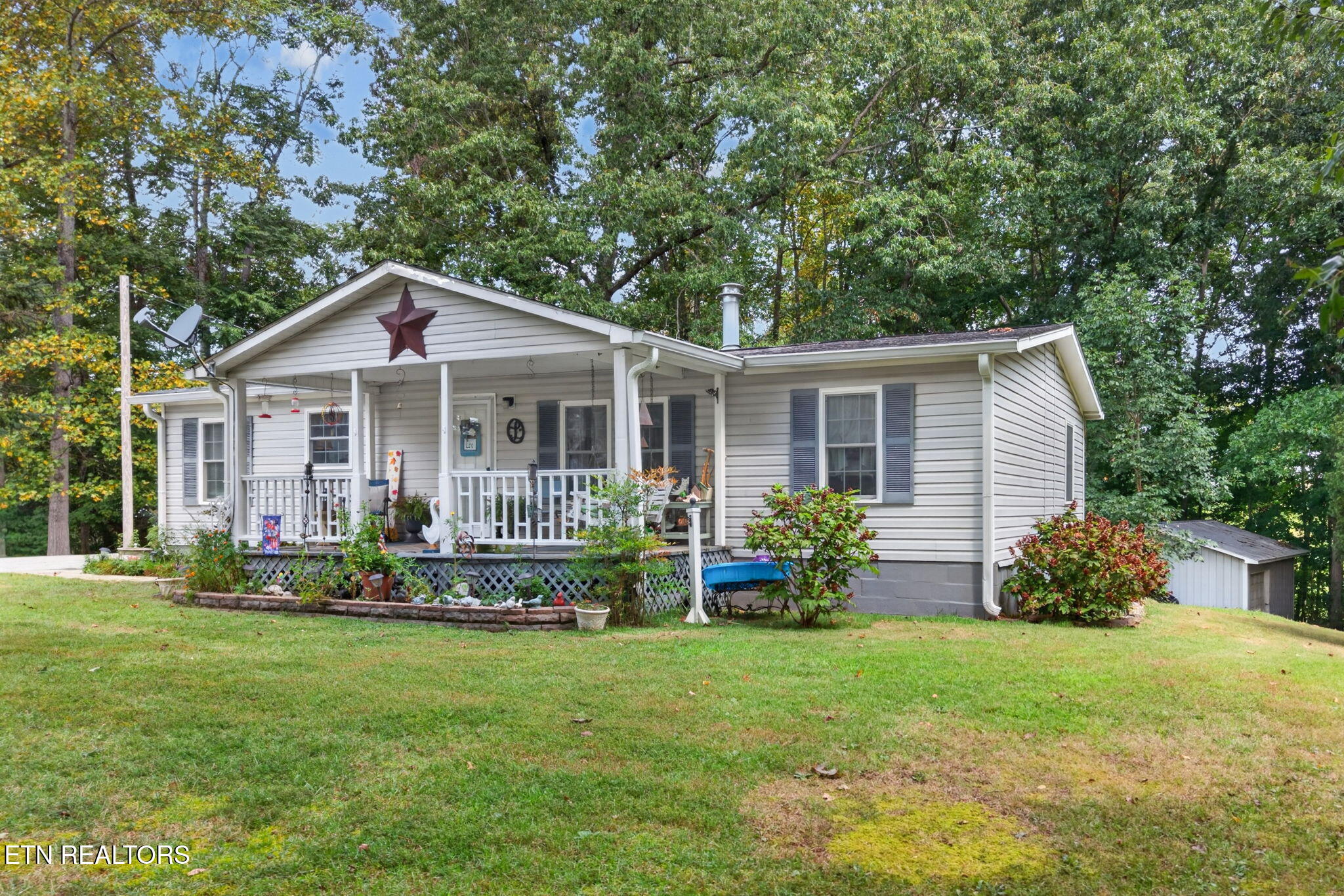 1100 Reeder Rd, Byrdstown, TN 38549 — photo 2