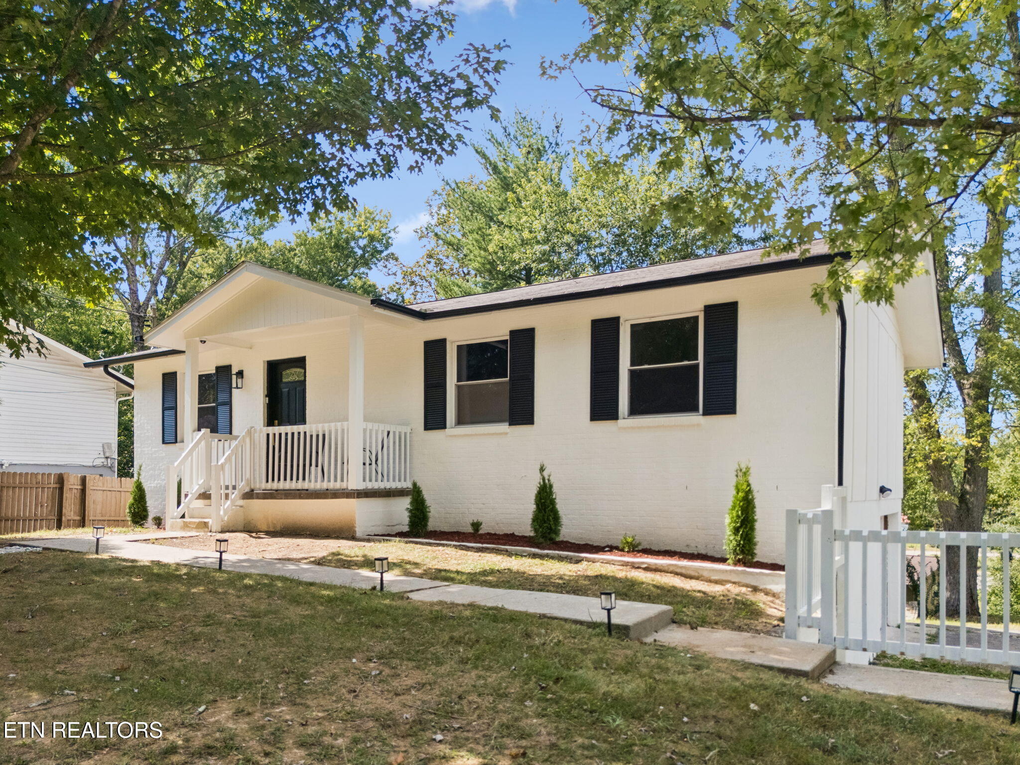 6409 Shrewsbury Drive — photo